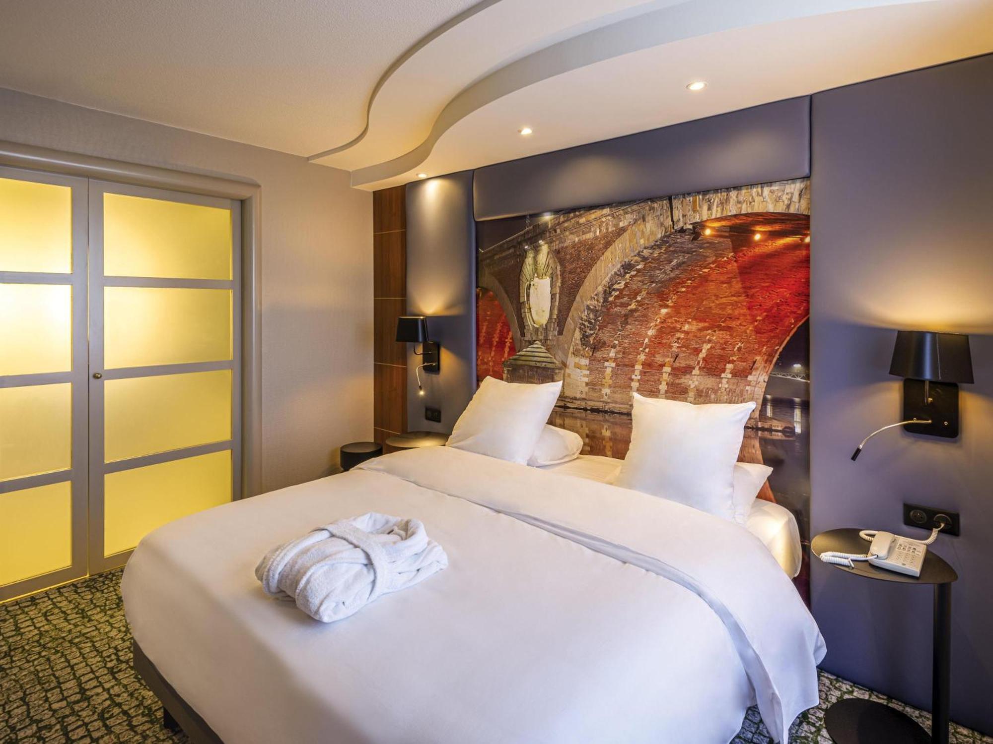Superior Suite with Sofa