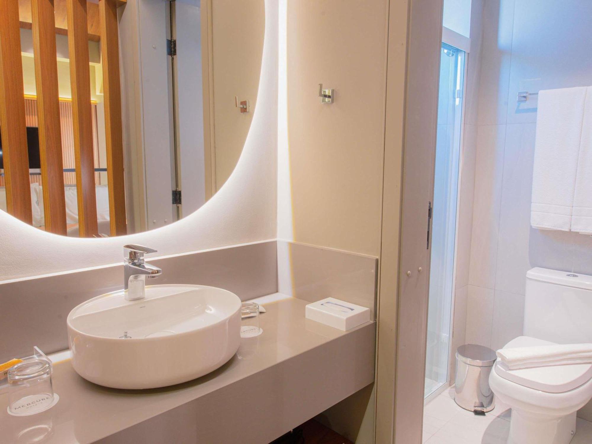 Superior King Suite One King Two Twin or Two King Beds