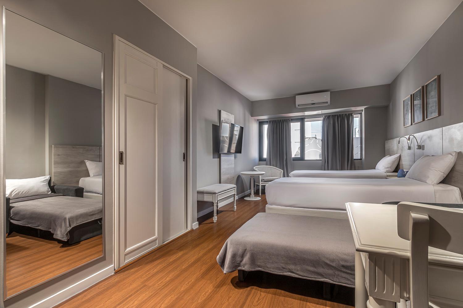 Triple Room