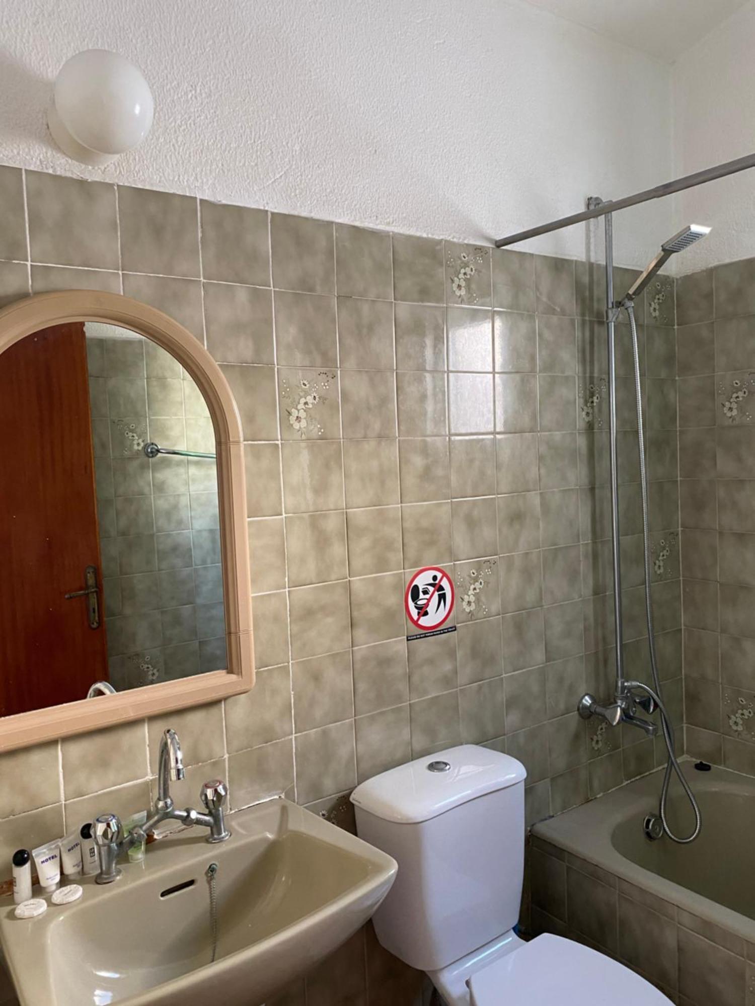 Ekonomik İki Yataklı Oda