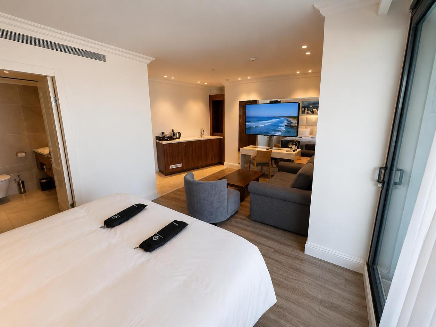 Junior Premium Suite with Balcony