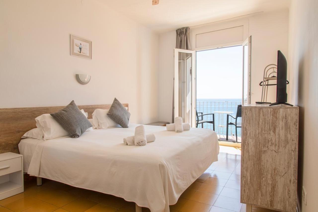 Habitación Doble con balcón y vistas al mar