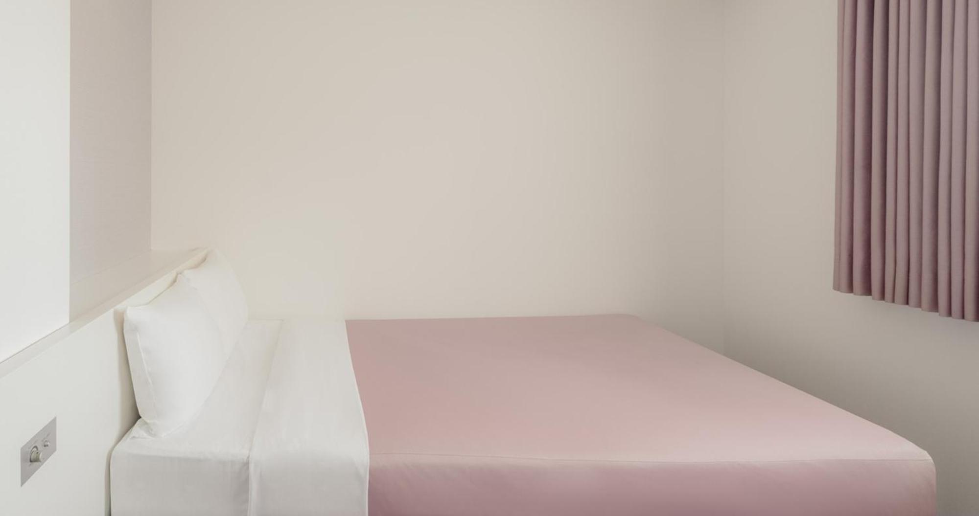 Double Room - Non-Smoking