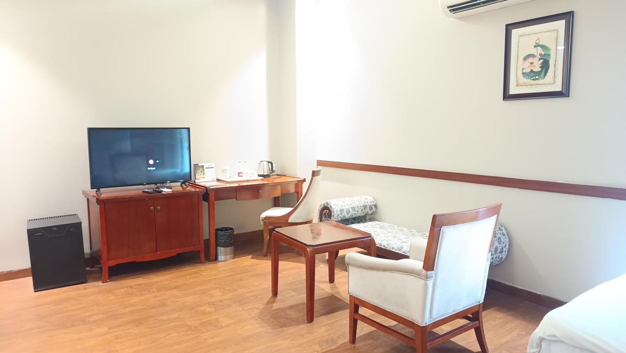 Deluxe Double or Twin Room