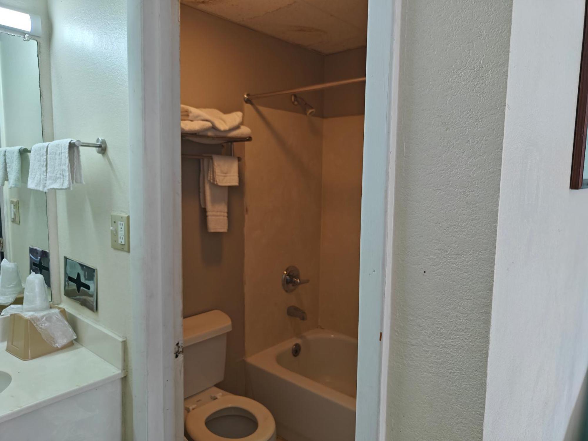 Double Room with Two Double Beds - Non-Smoking