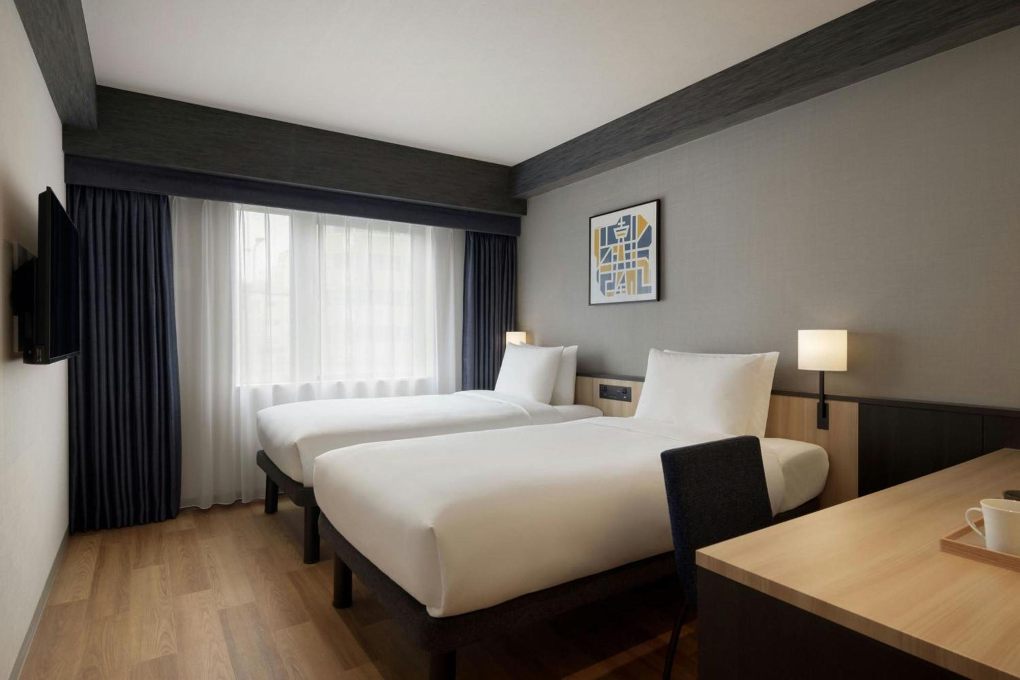 Twin Room with City View