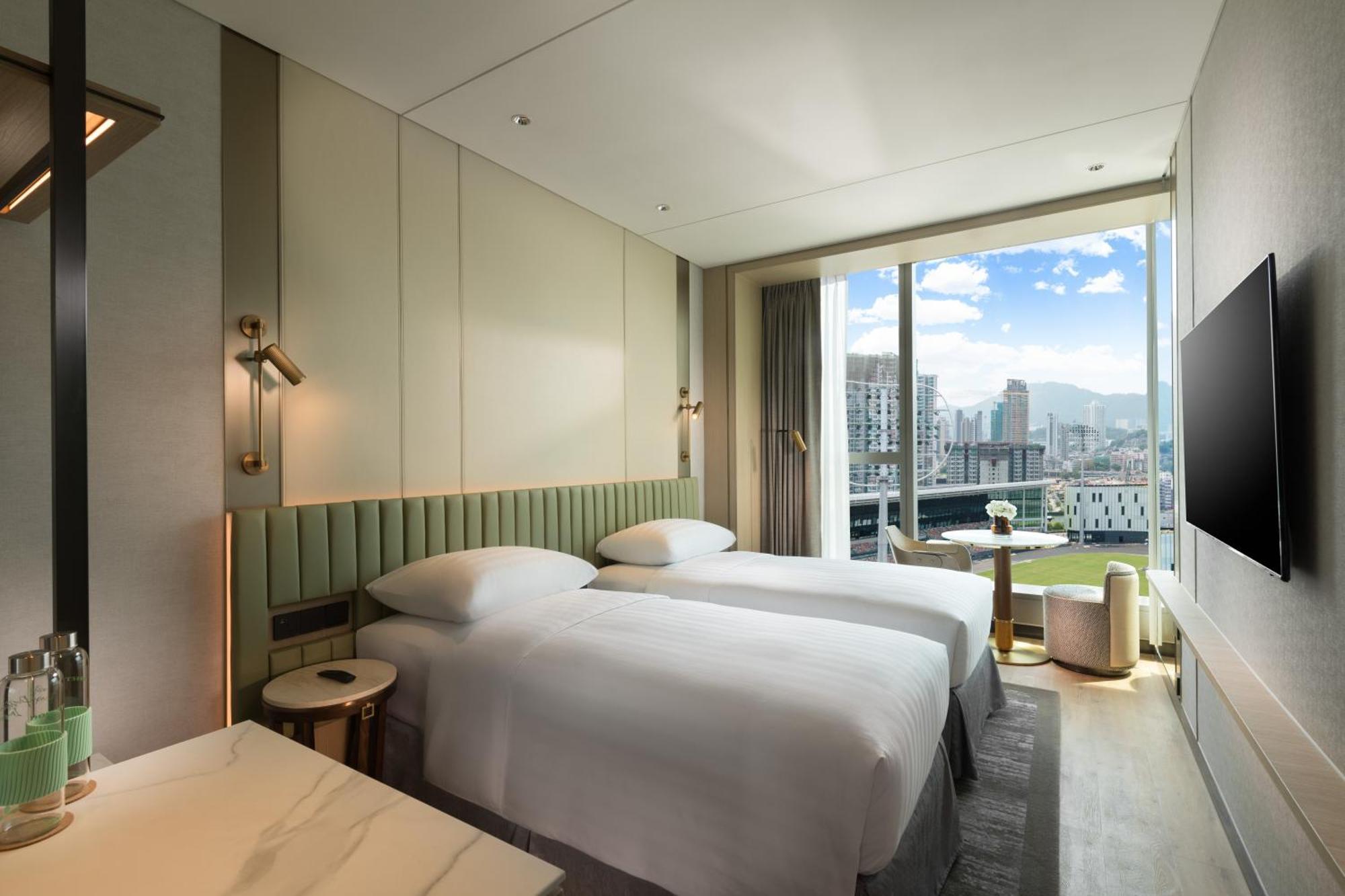 Premier City Sky View Room Twin bed