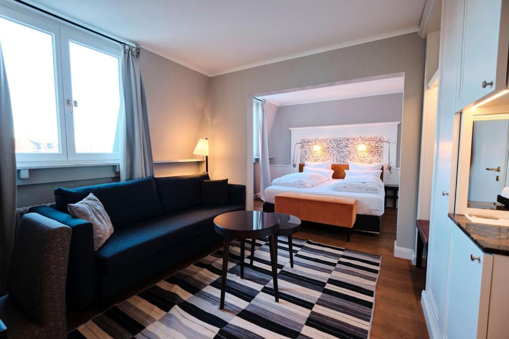 Junior Suite Sea View,1774420706:JPEG