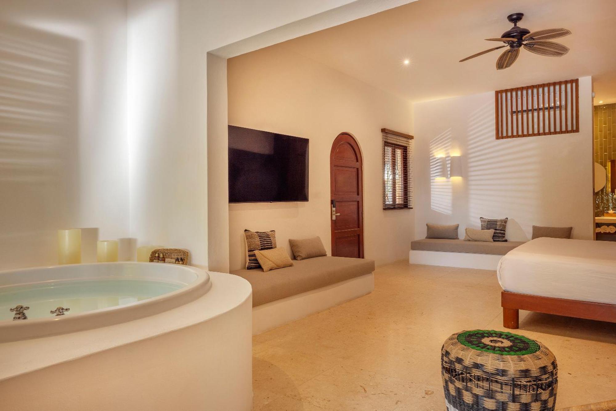 Suite Junior Superior con bañera de hidromasaje