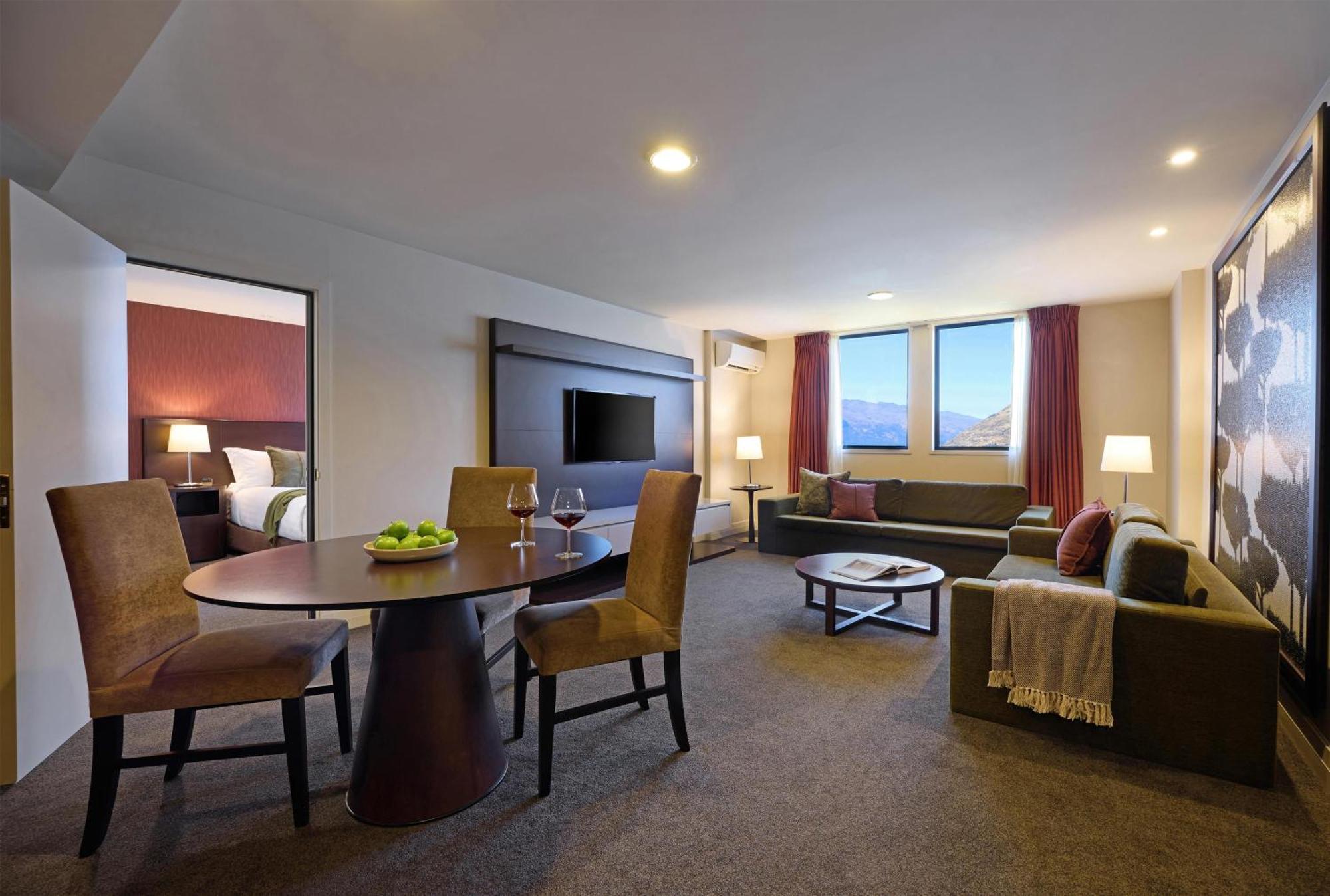 One Bedroom Apartment with Lake View
