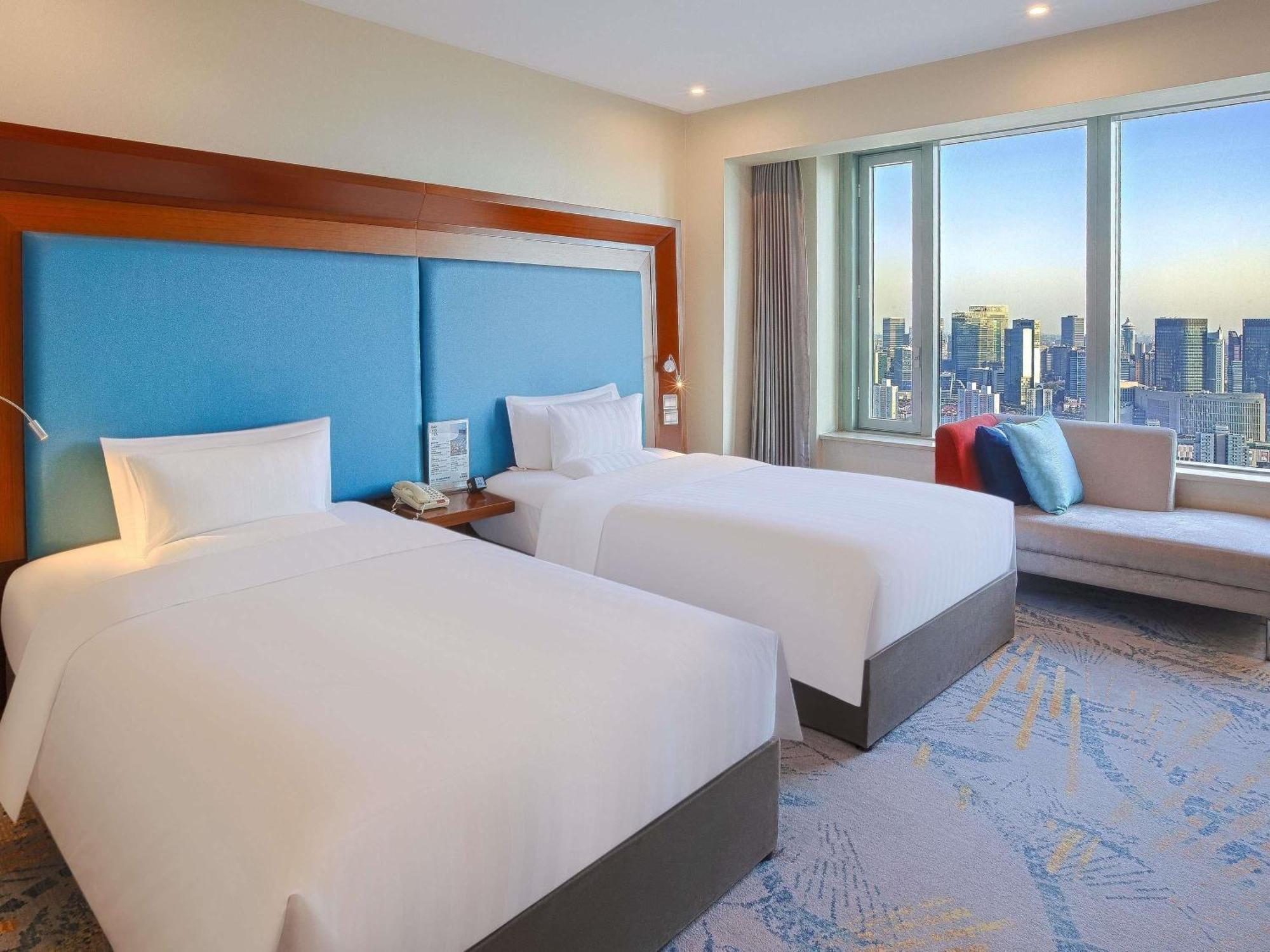 Standard Twin Room City View High Floor