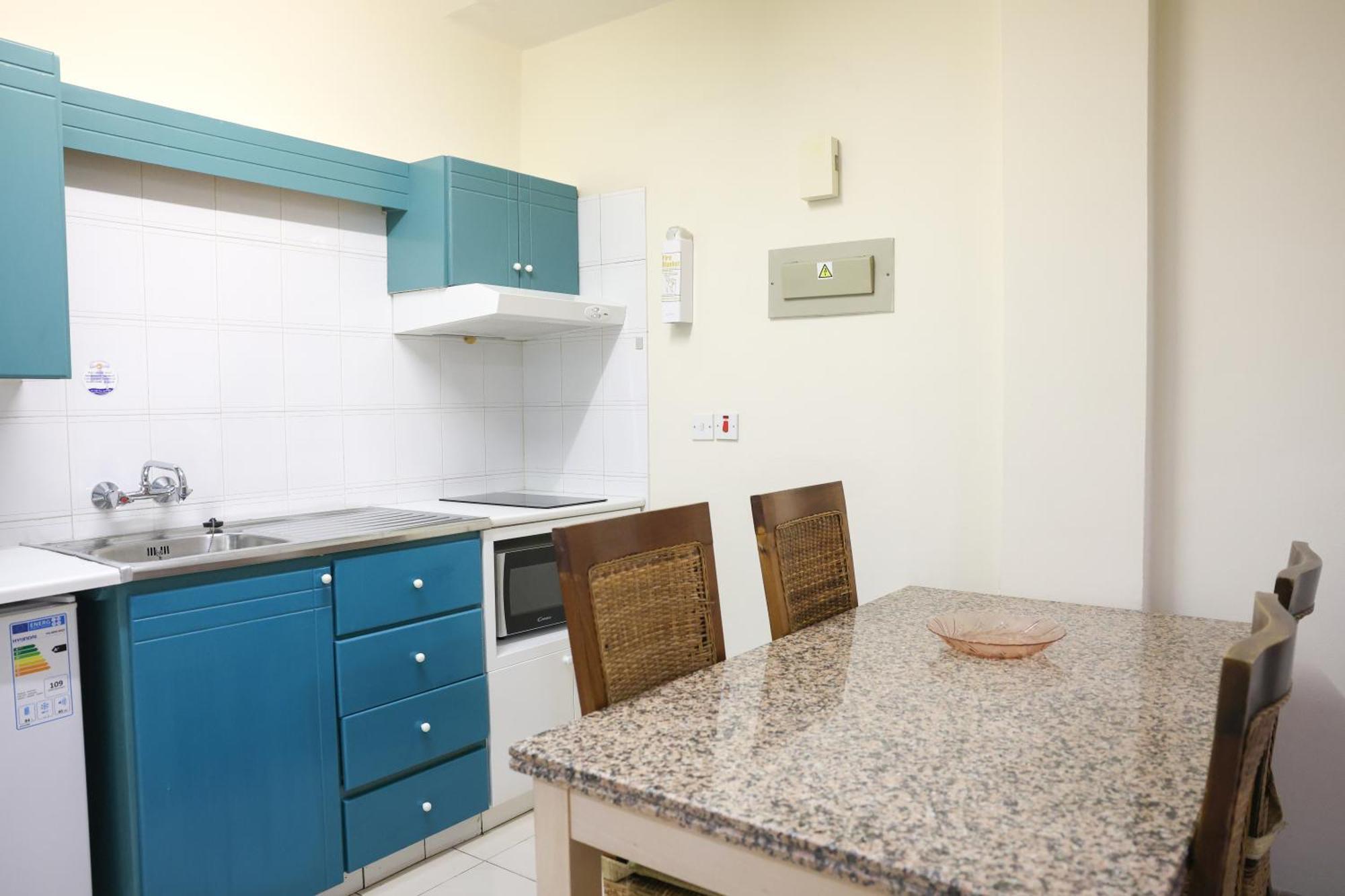 One-Bedroom Apartment