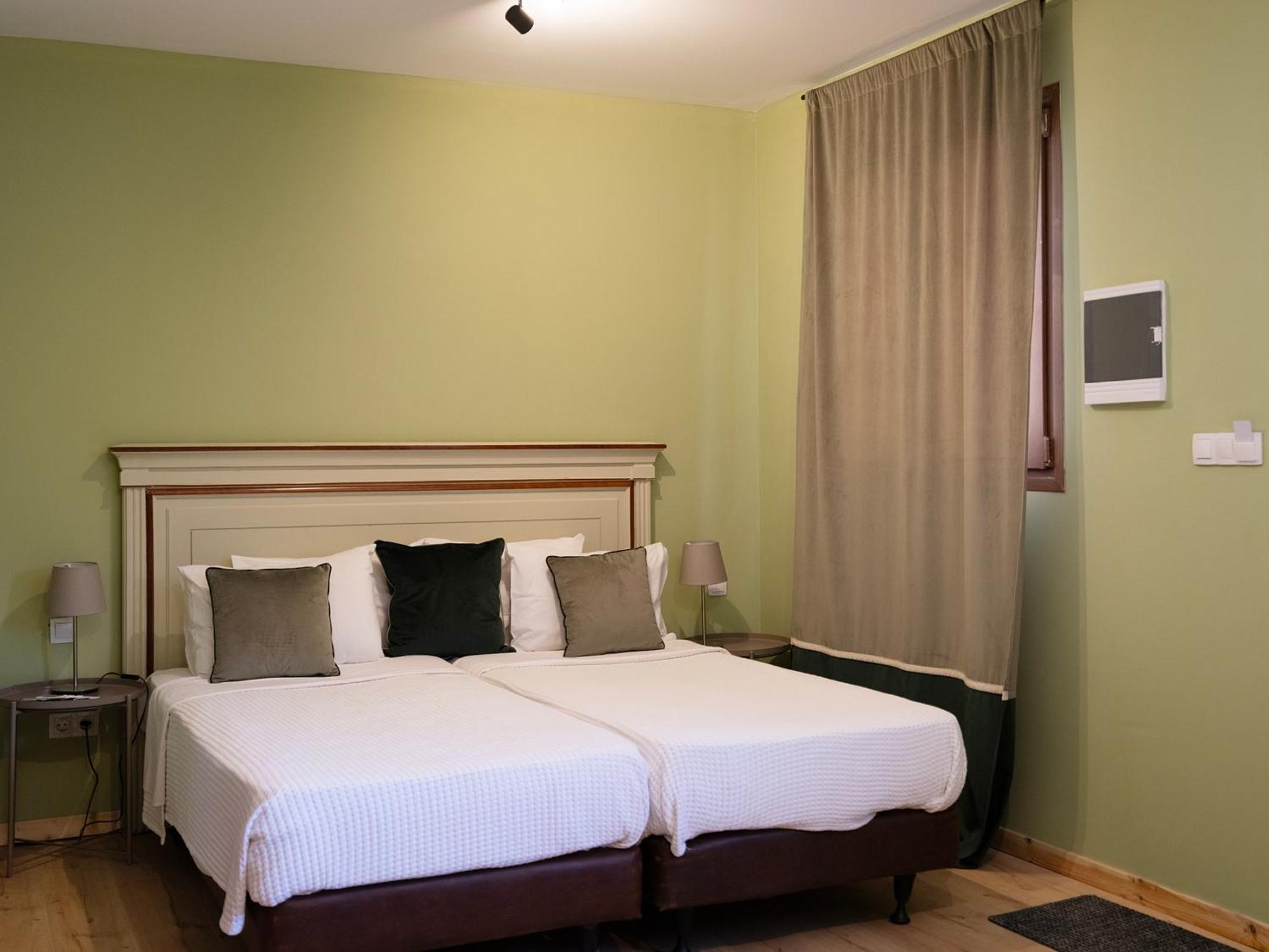 Suite with Garden View