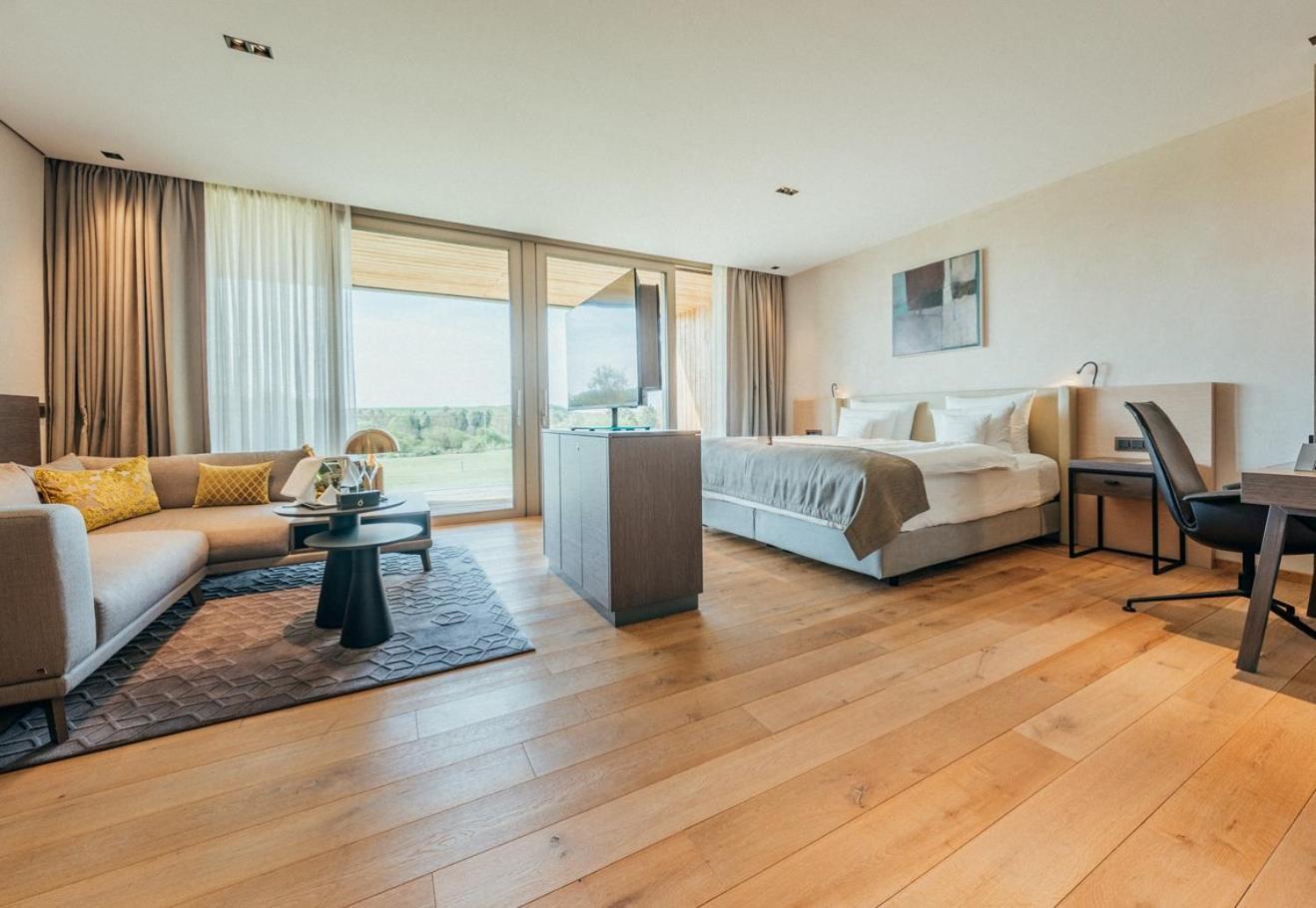 Junior Suite with Pool View