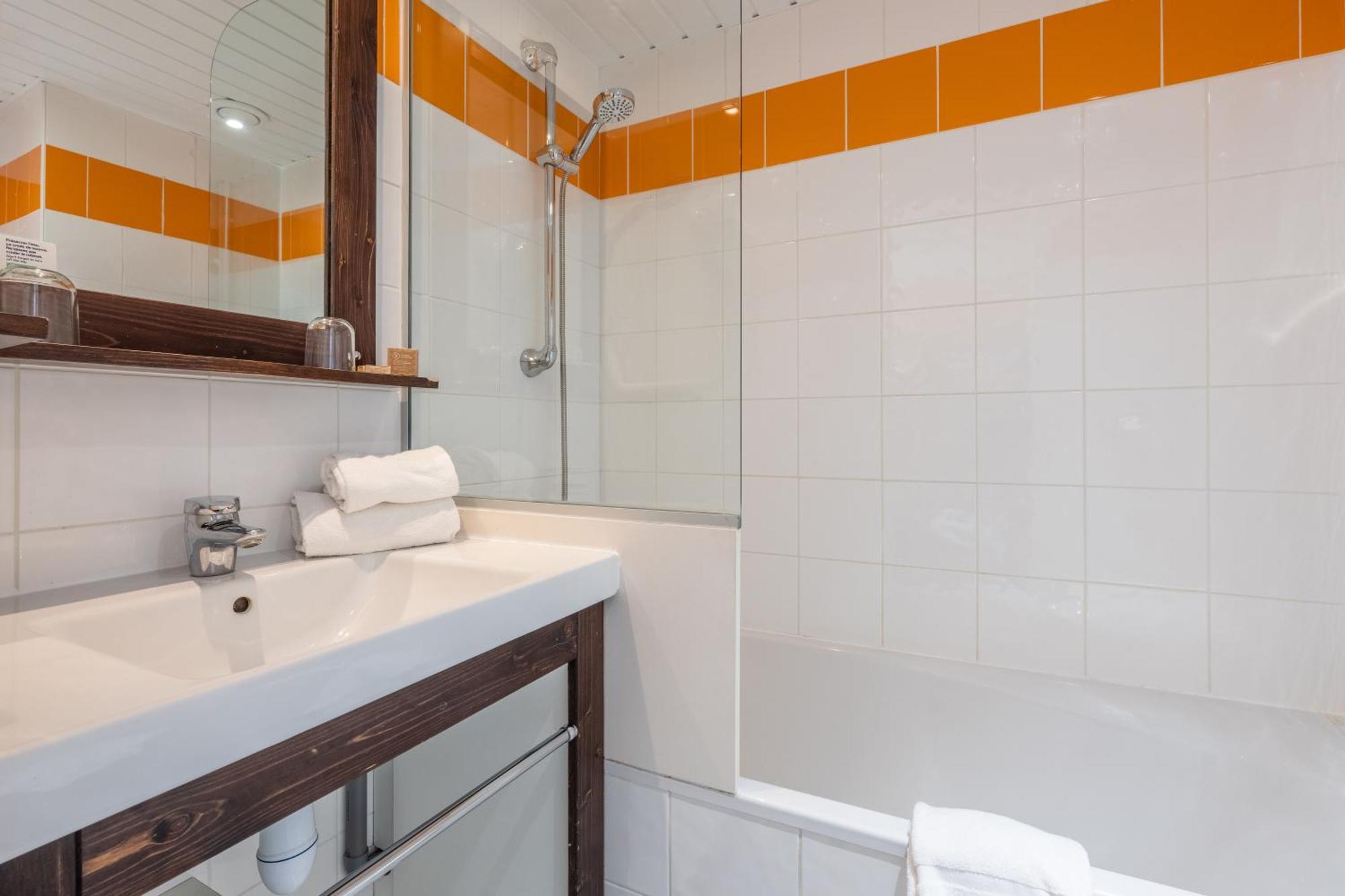 Standard Studio with Balcony (4 People) - Saturday