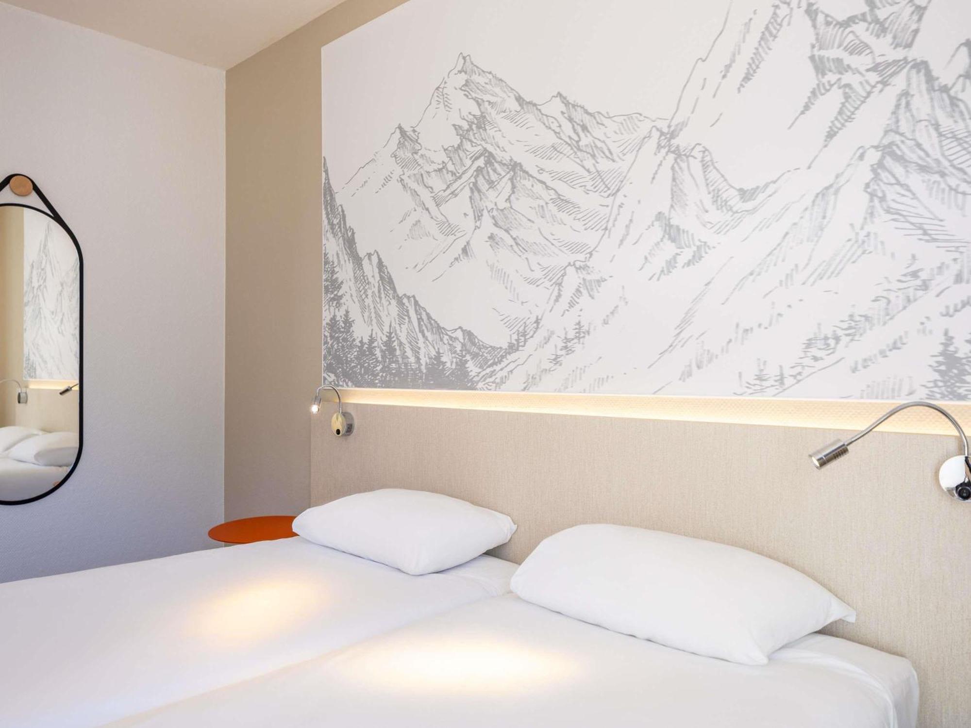 Standard King Room