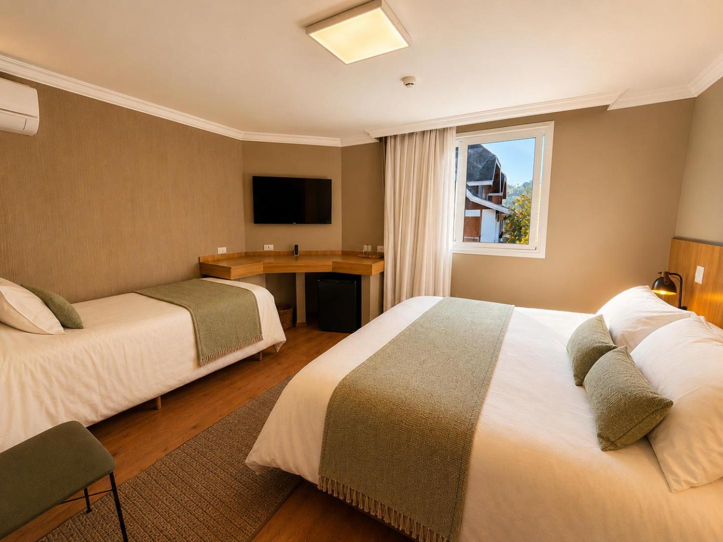 Triple Room