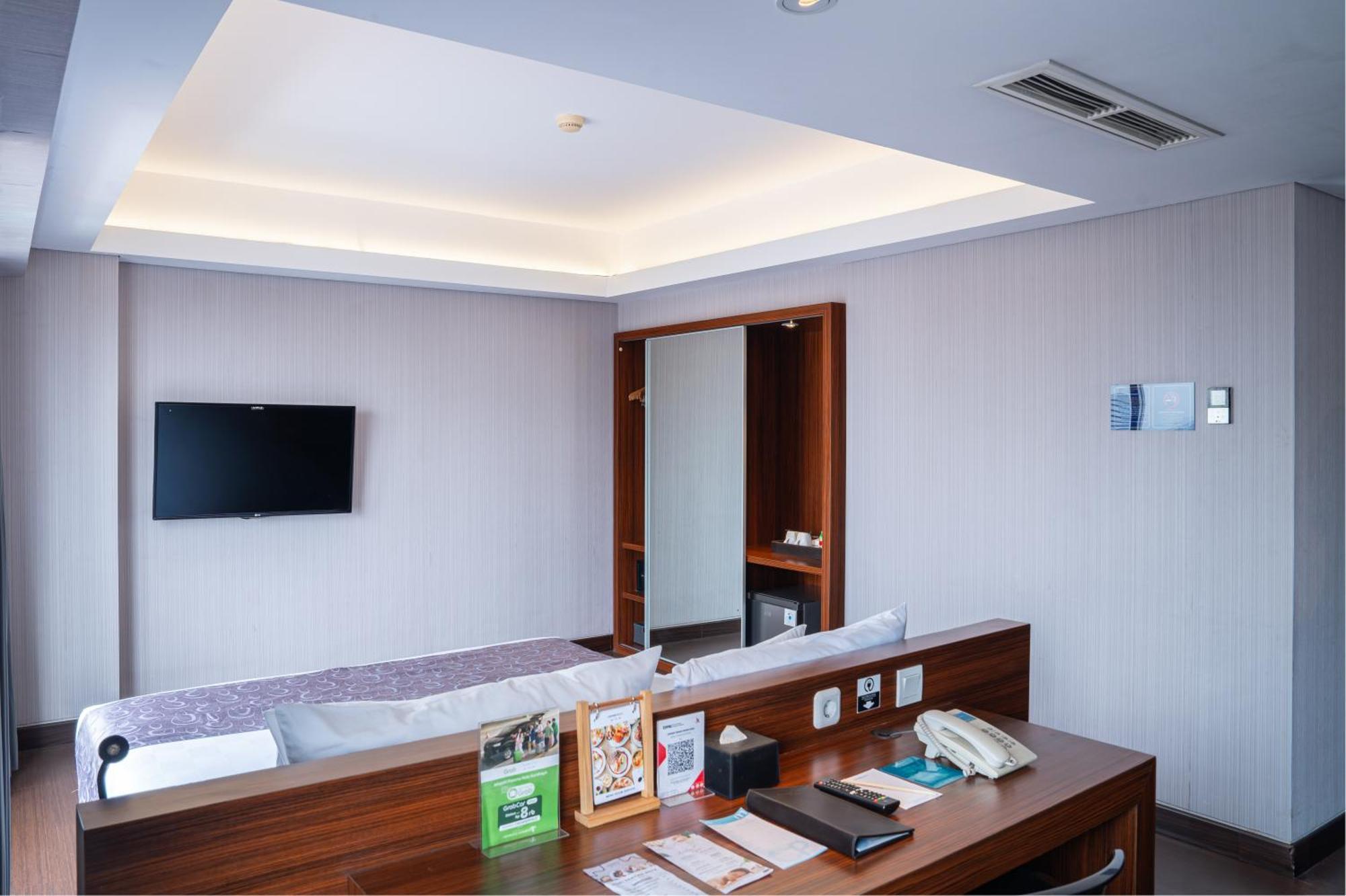 Kamar Charming