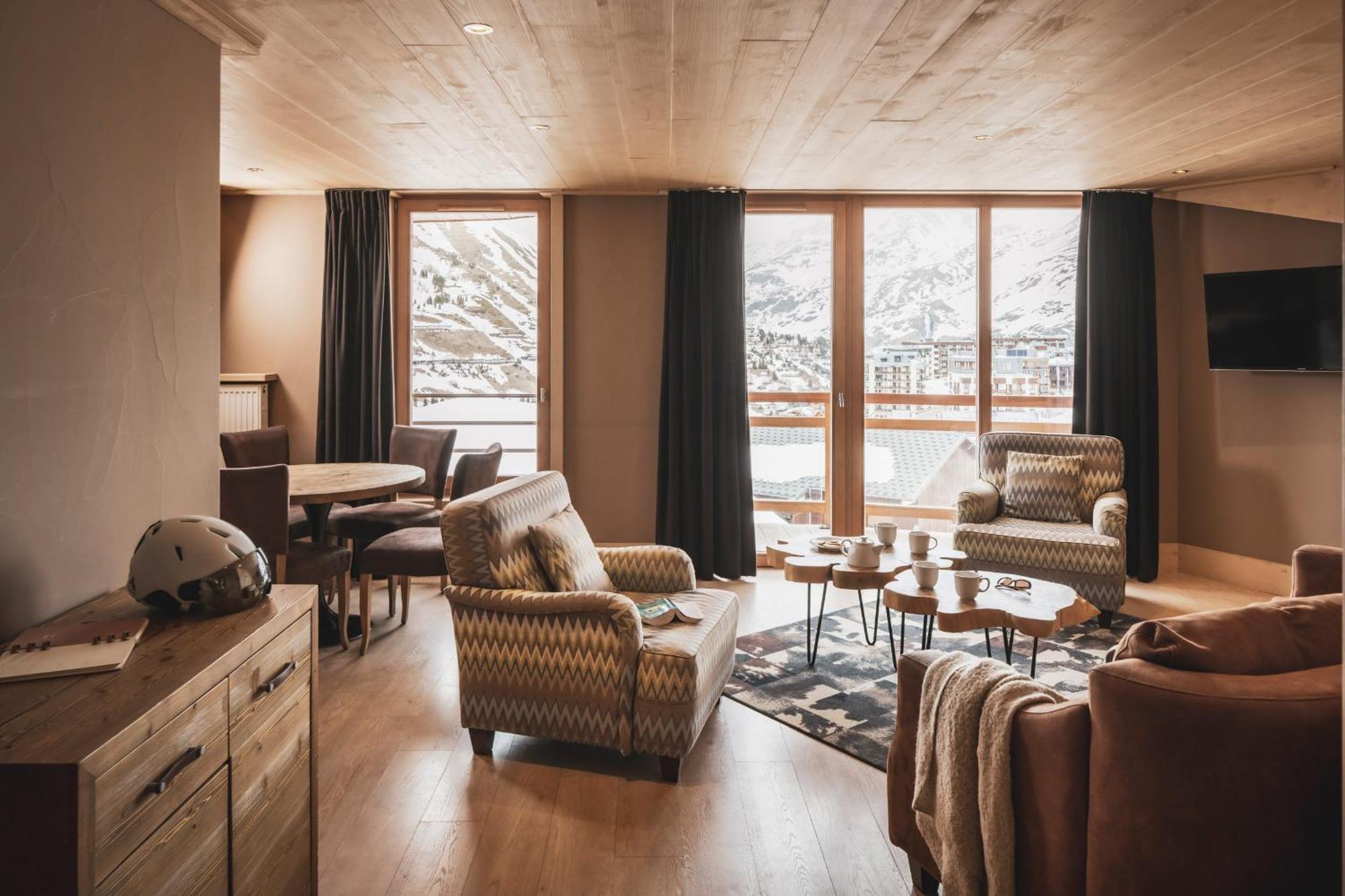 3 Rooms 4/5 people