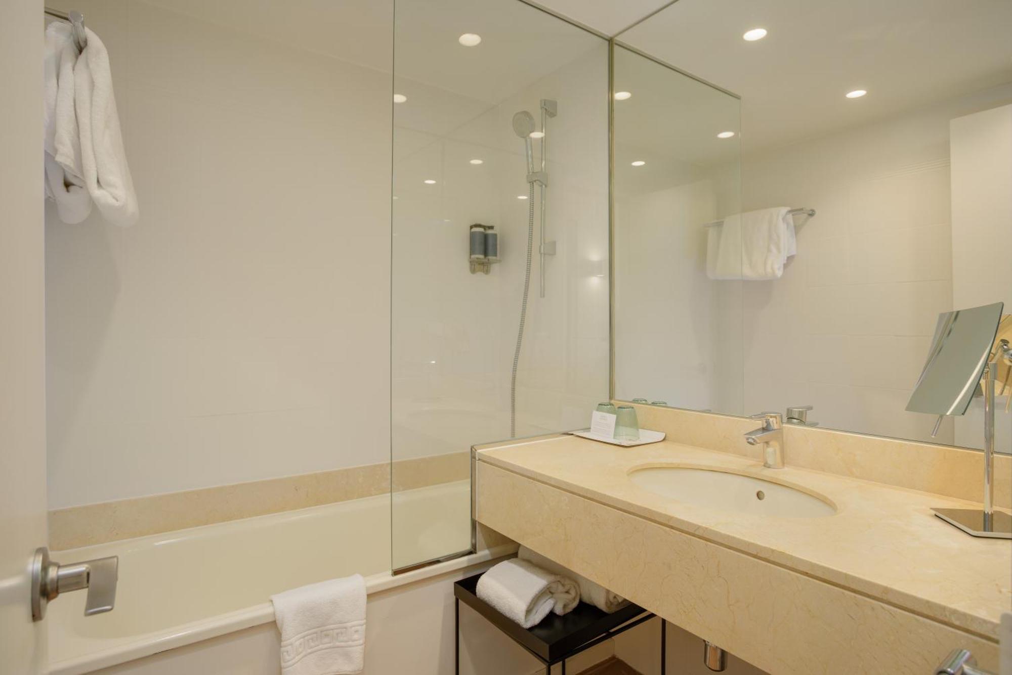 Junior Suite,1771705087:JPEG