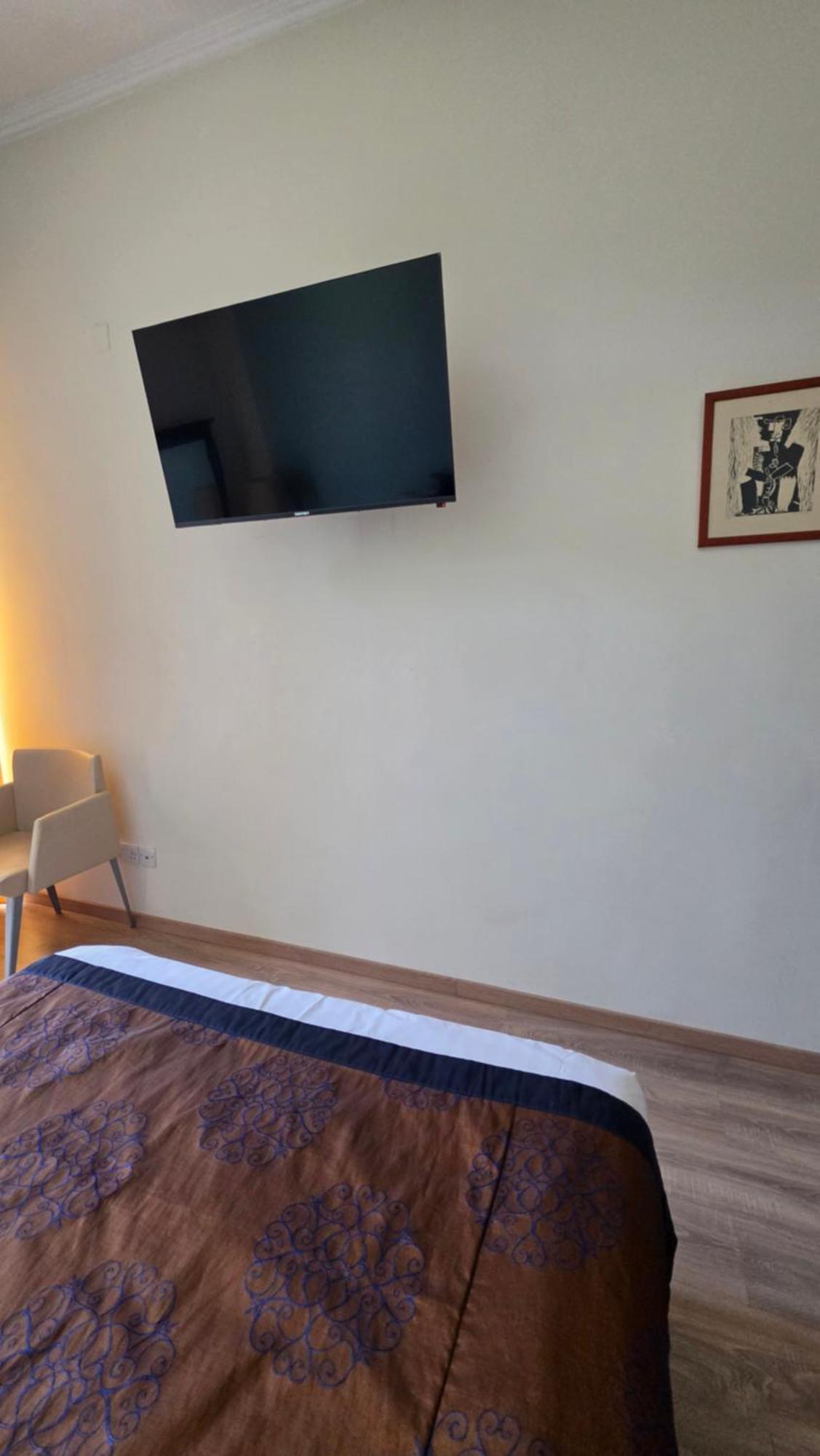 Twin Room,1771728319:JPEG