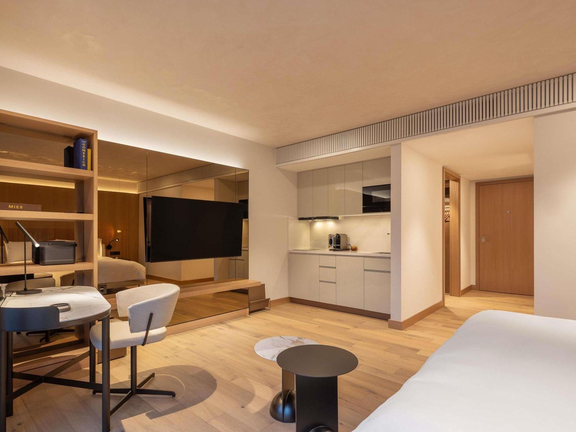King Studio Residence with Kitchen
