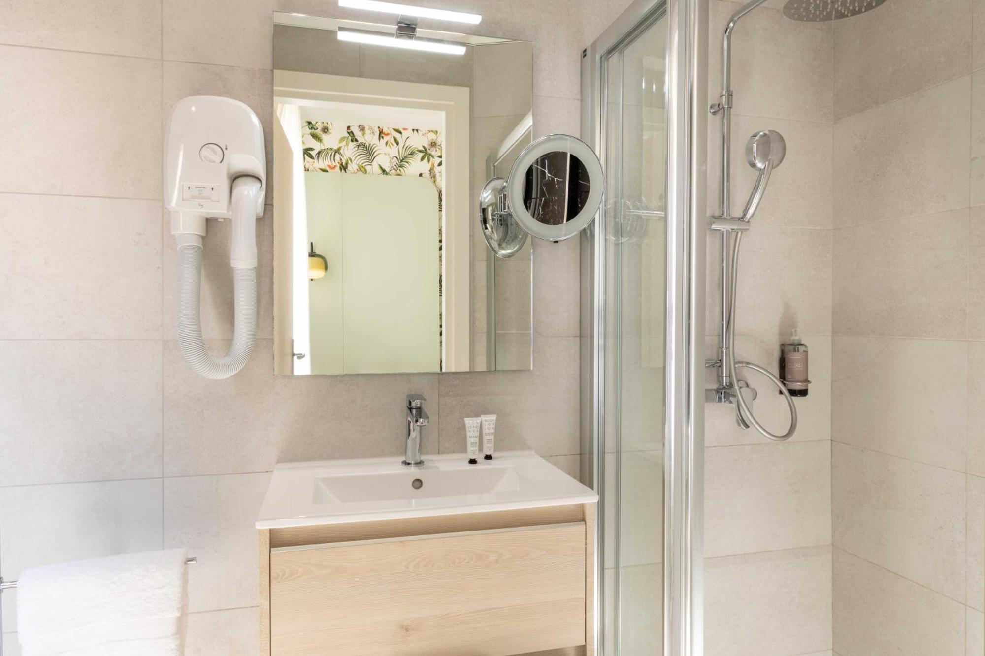 Economic Single Room