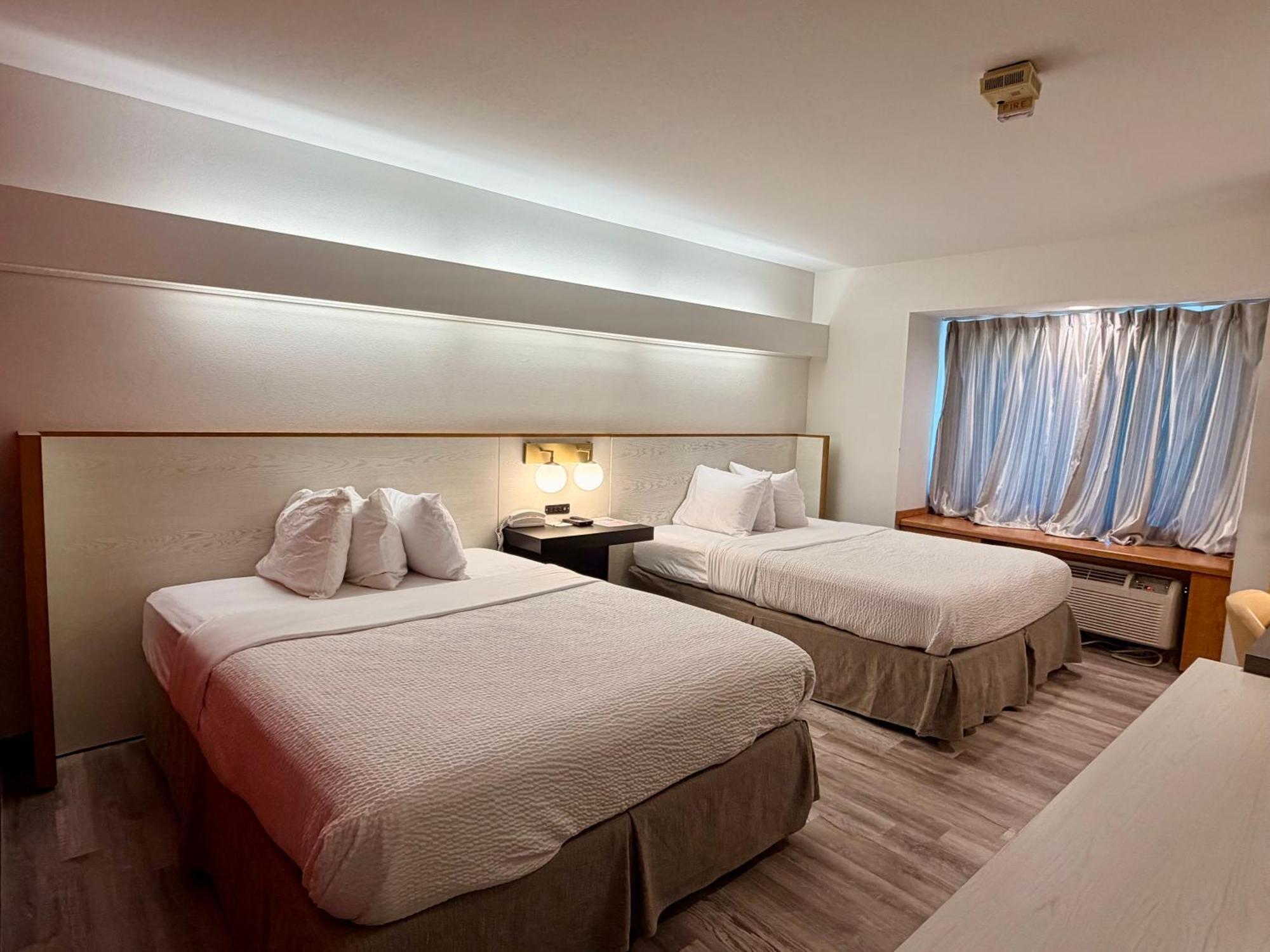 Queen Room Two Queen Beds Non-Smoking