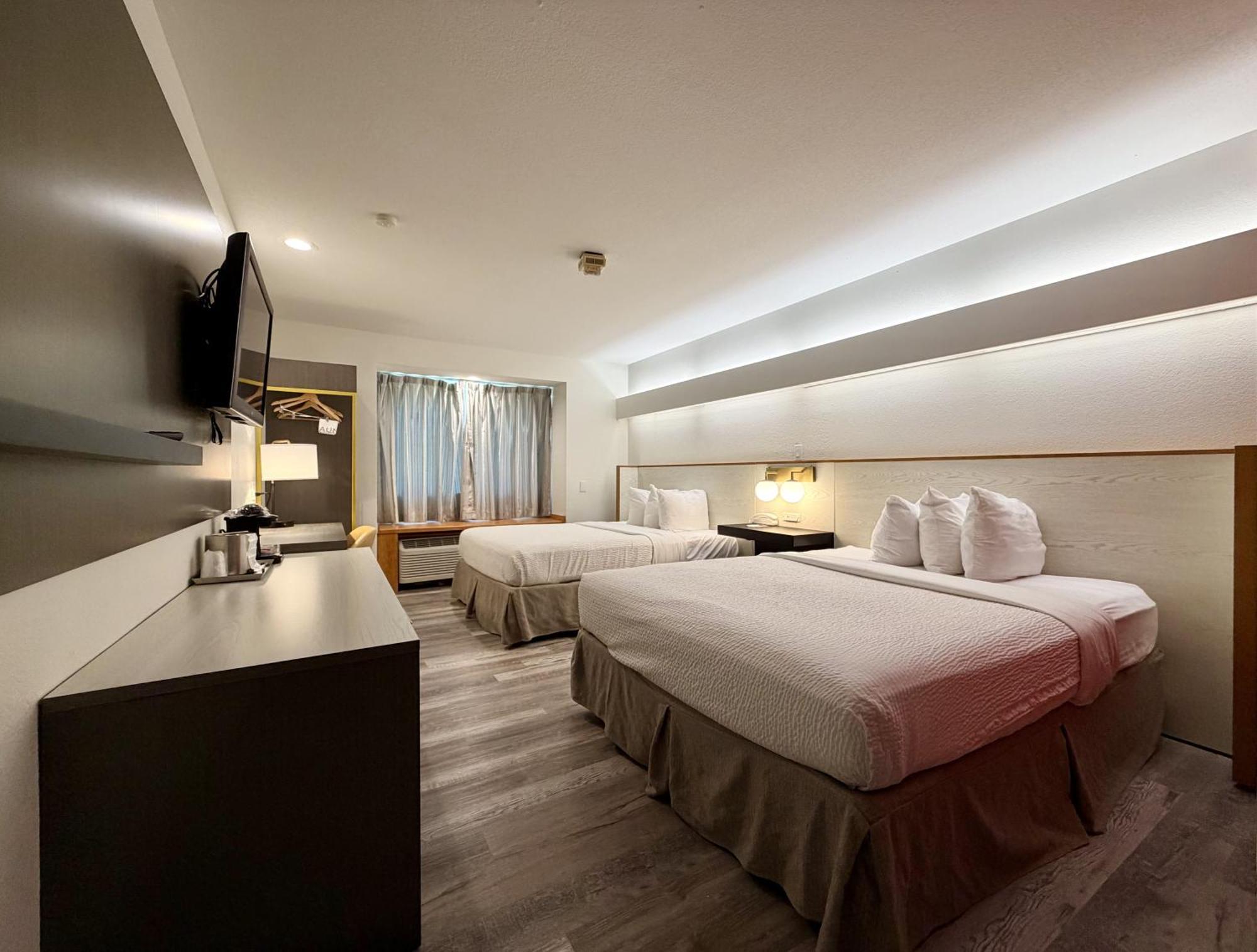 Queen Room Two Queen Beds Mobility Access or Non-Smoking