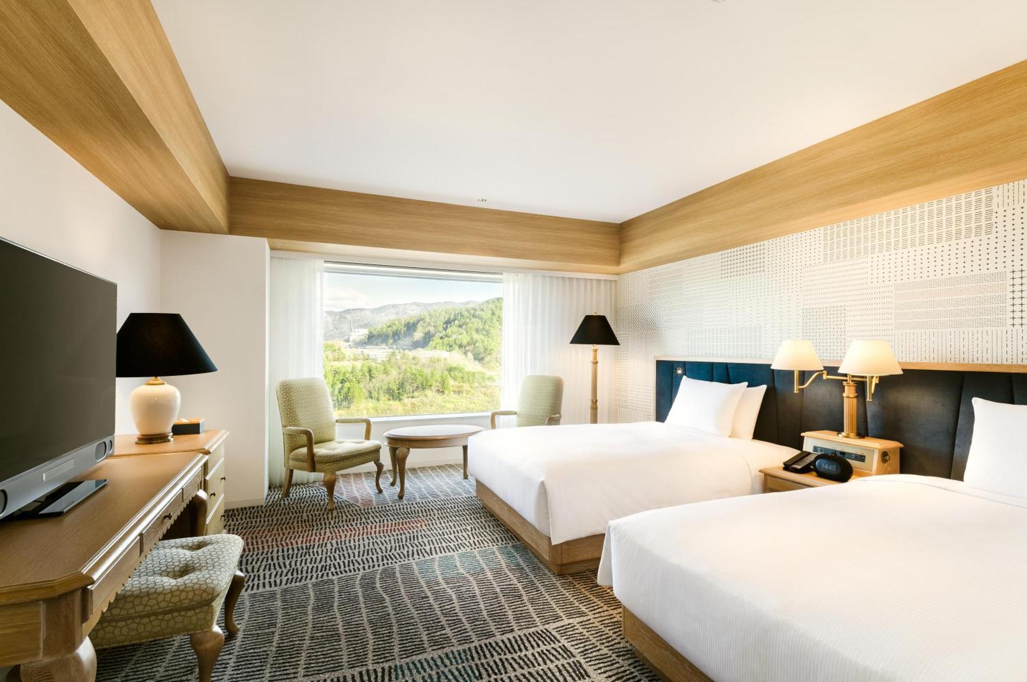 Twin Room - High Floor