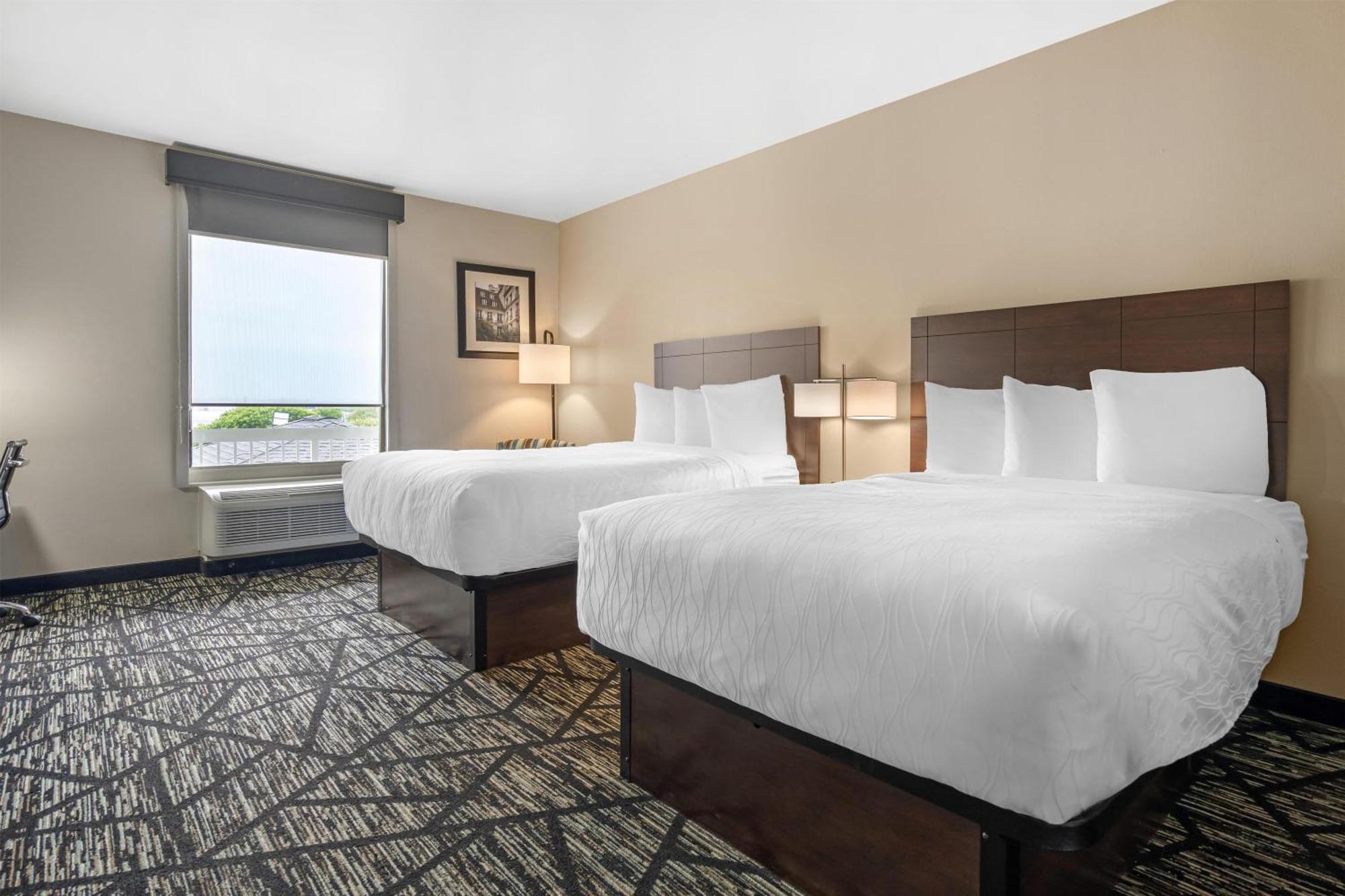 Queen Room with Two Queen Beds - Non-Smoking