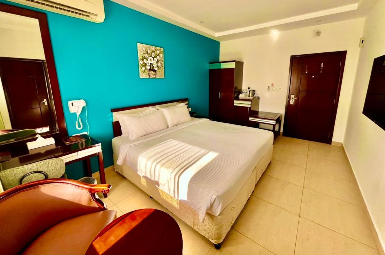 Standard King Room
