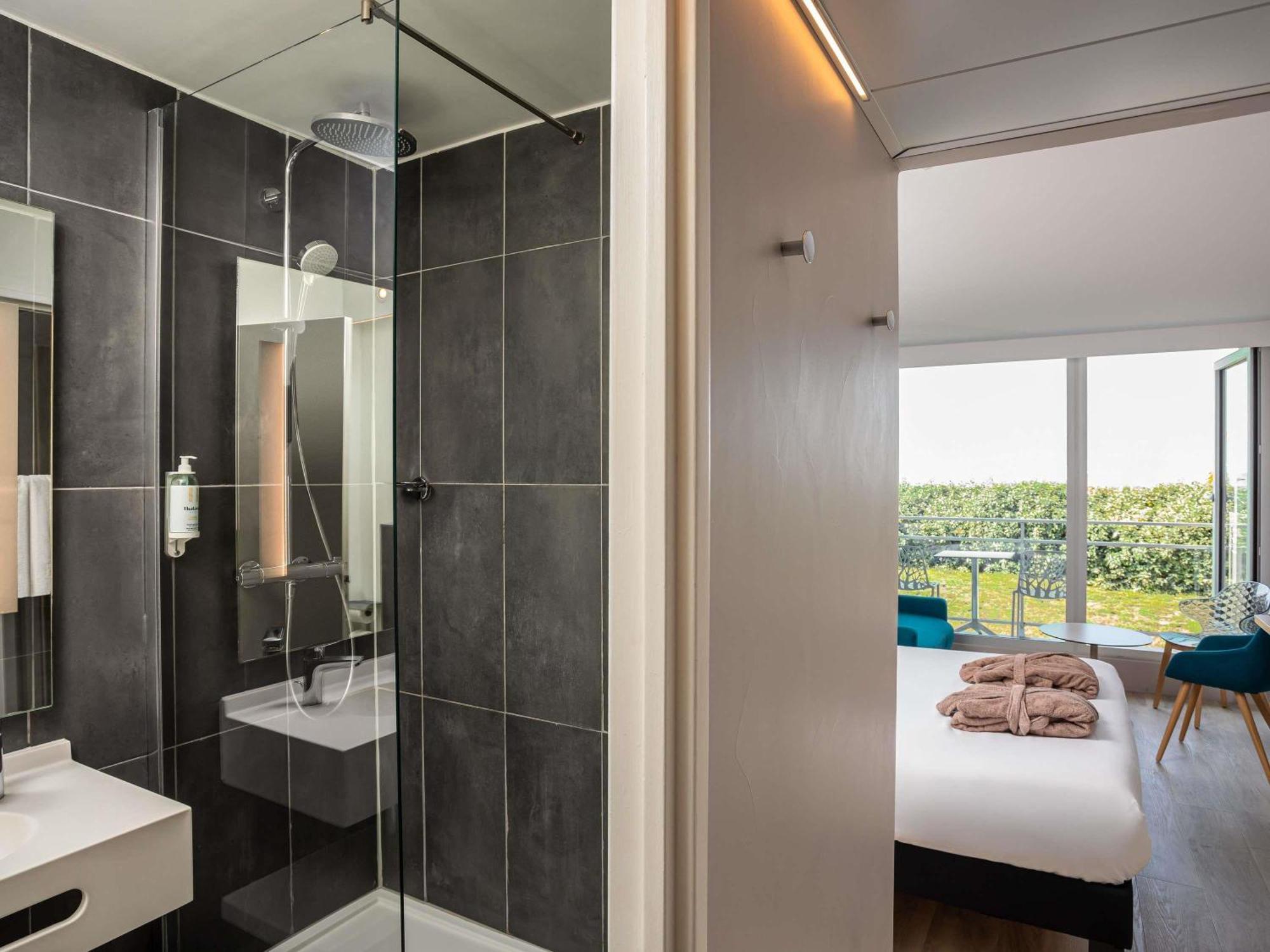 Standard Double Room Garden Side