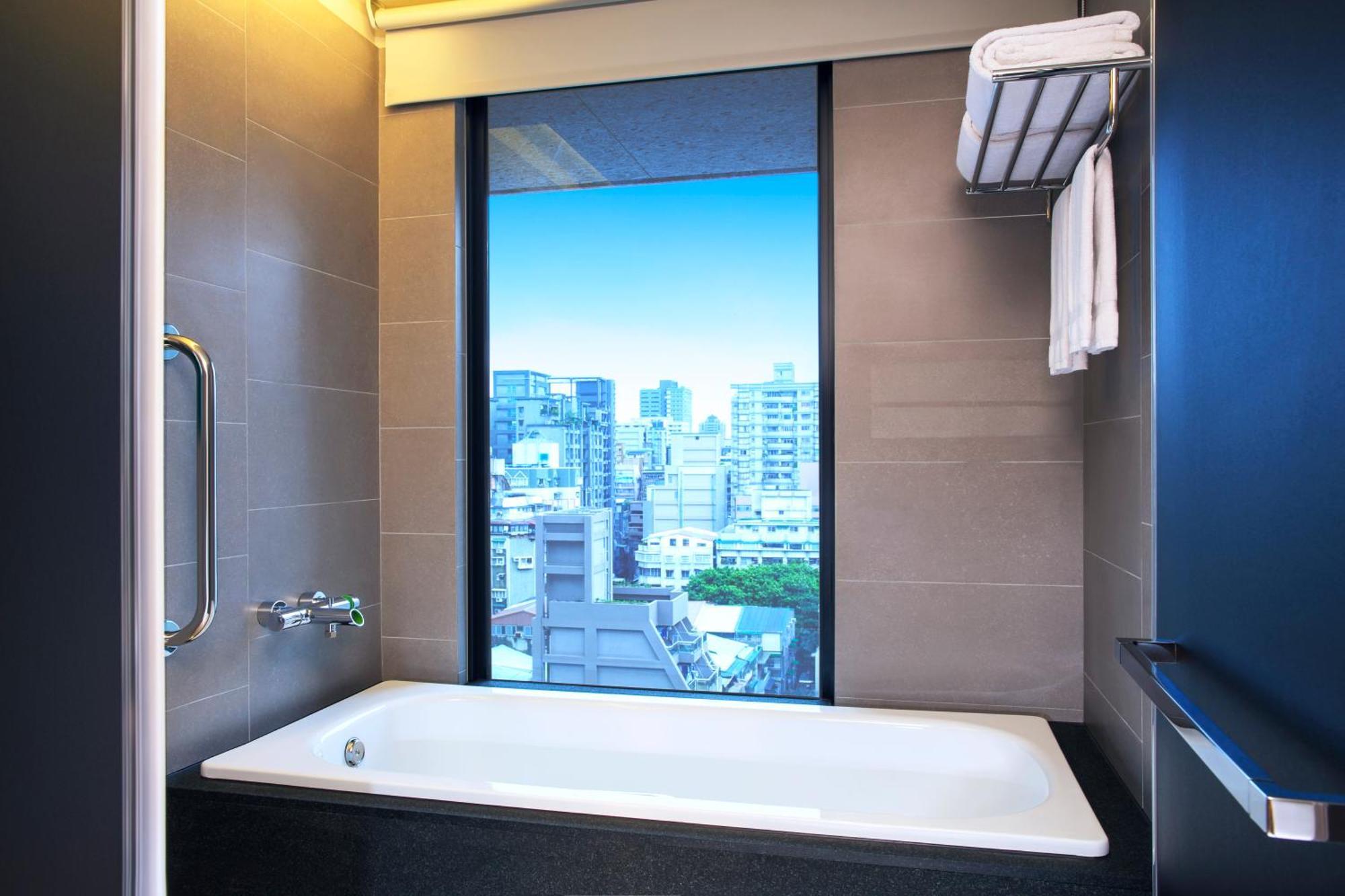 Breezy King Room