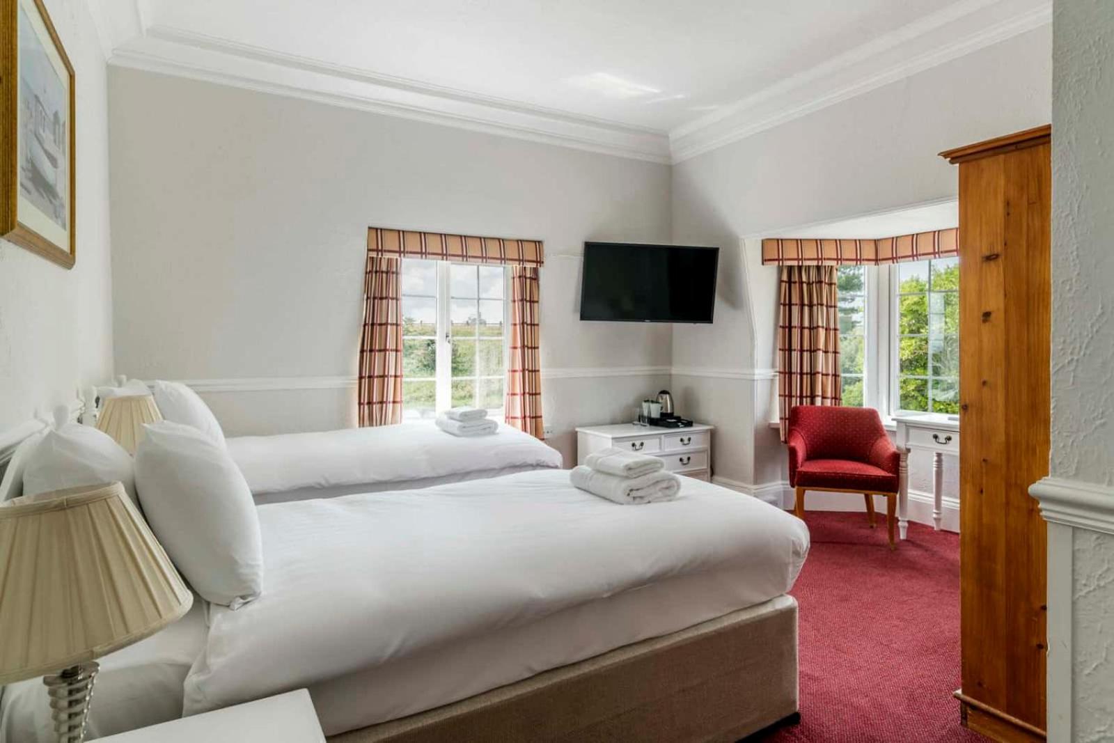 Standard Twin Room