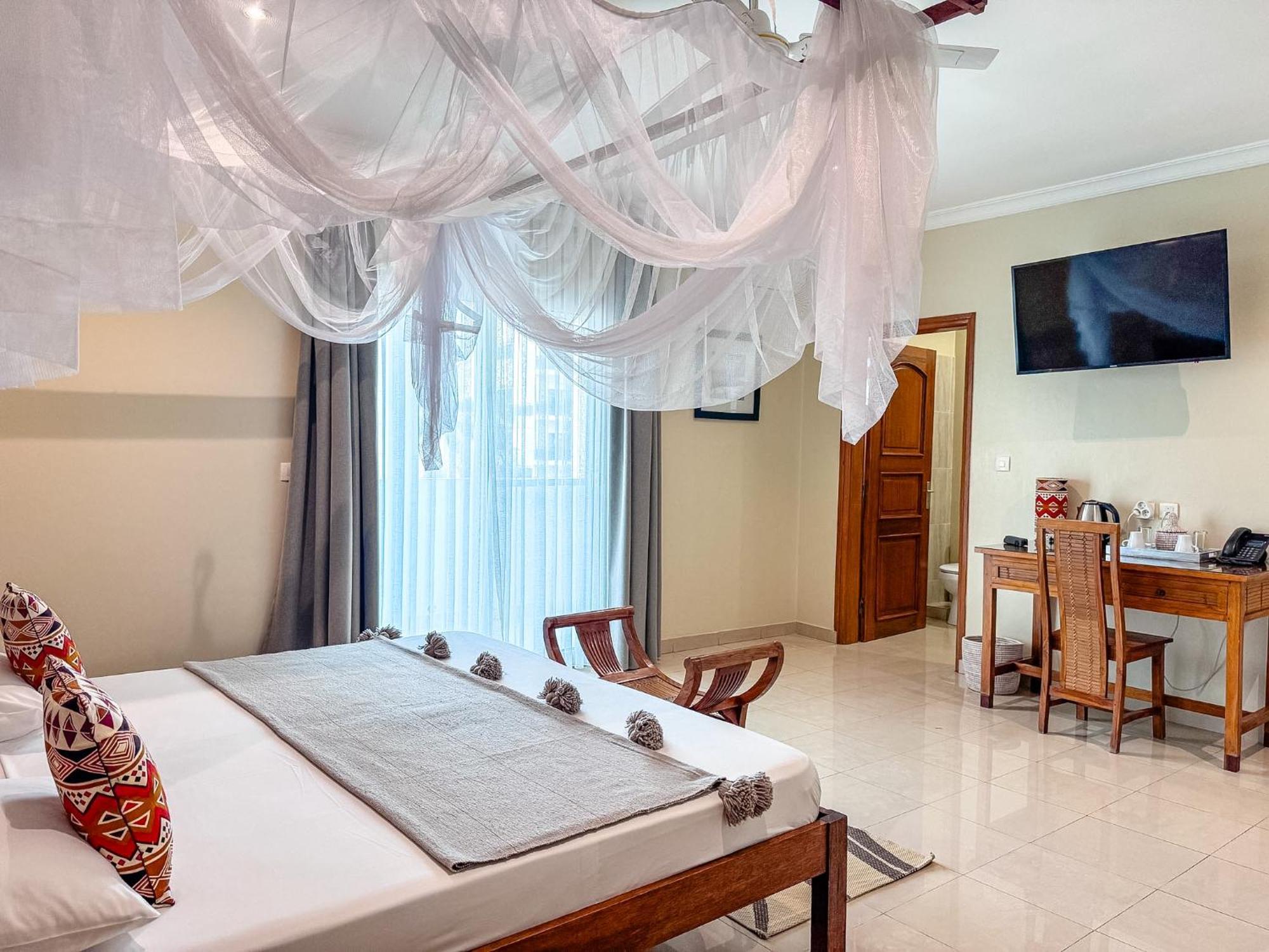Deluxe Double or Twin Room with Balcony