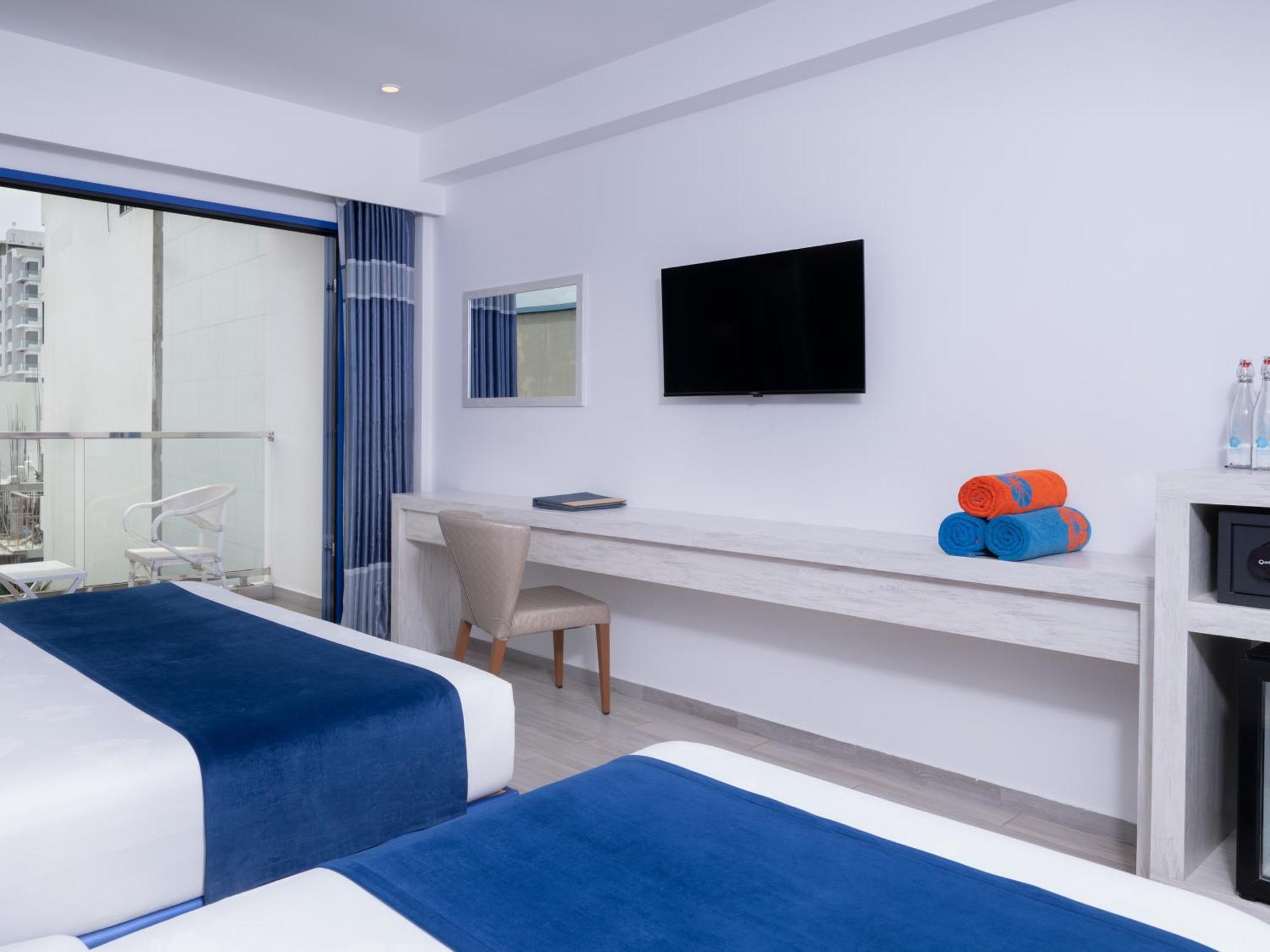 Chambre Familiale Deluxe avec Balcon - Vue sur Ville