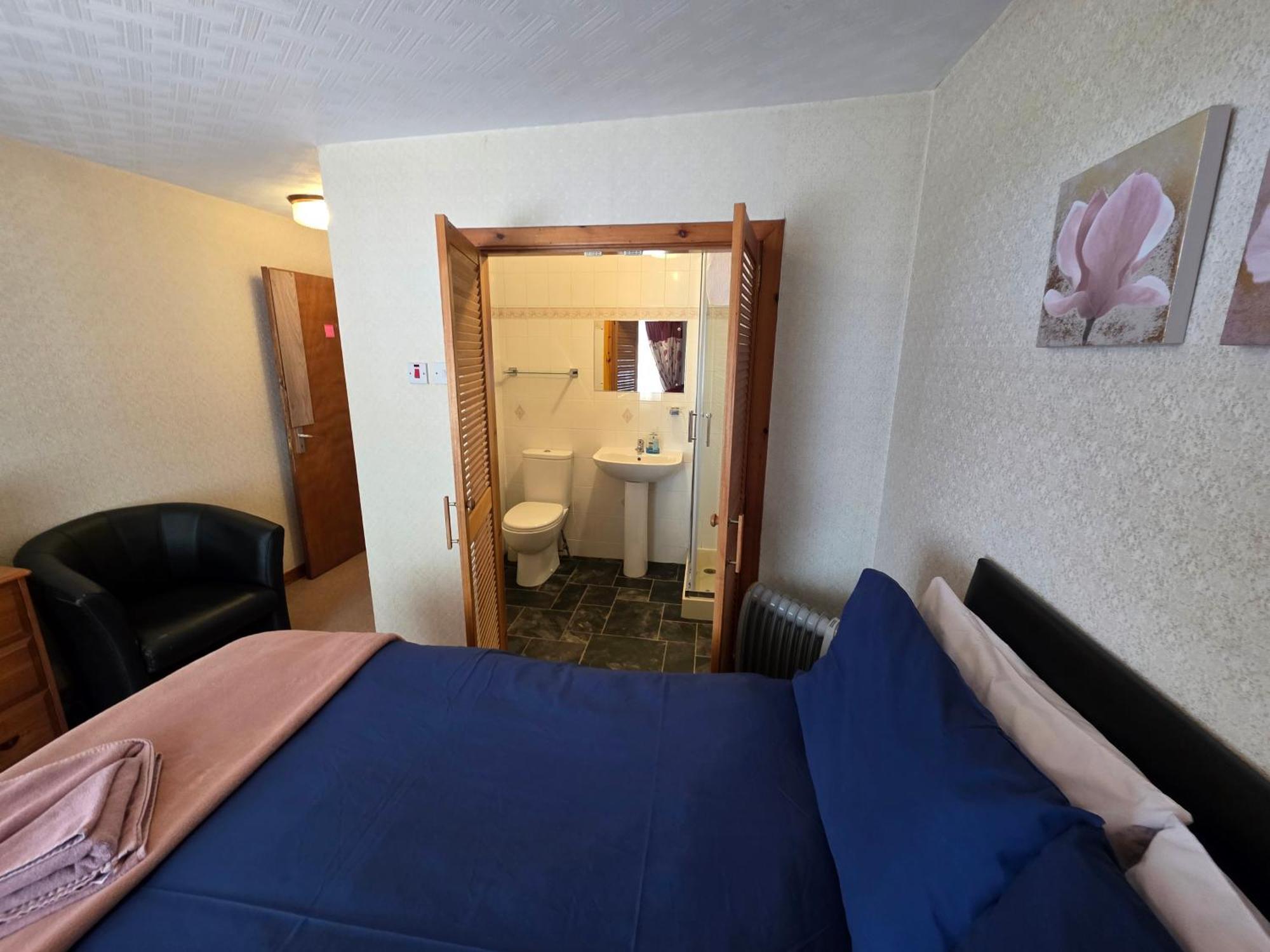 Double Room with Private Bathroom