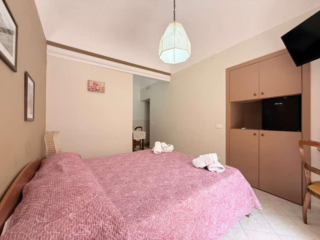 Double Room,1771997970:JPEG