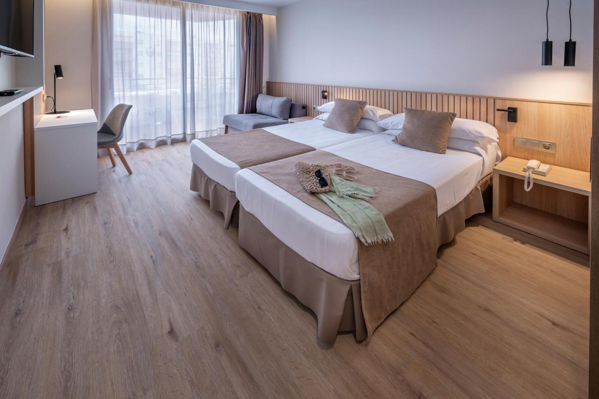 Chambre Quadruple avec Balcon