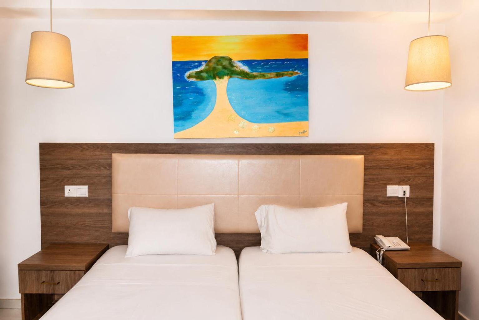 Double or Twin Room Sea View