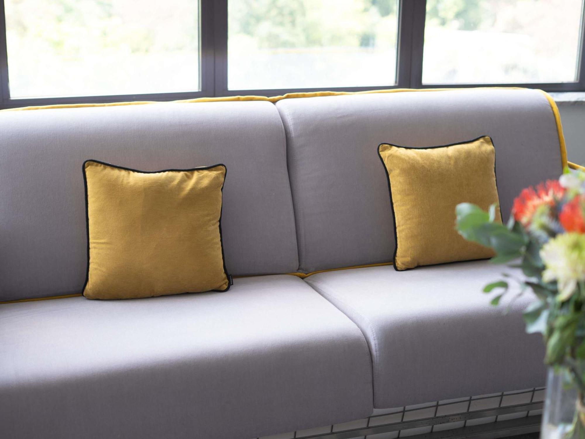 Junior Suite King Bed Sofa Bed