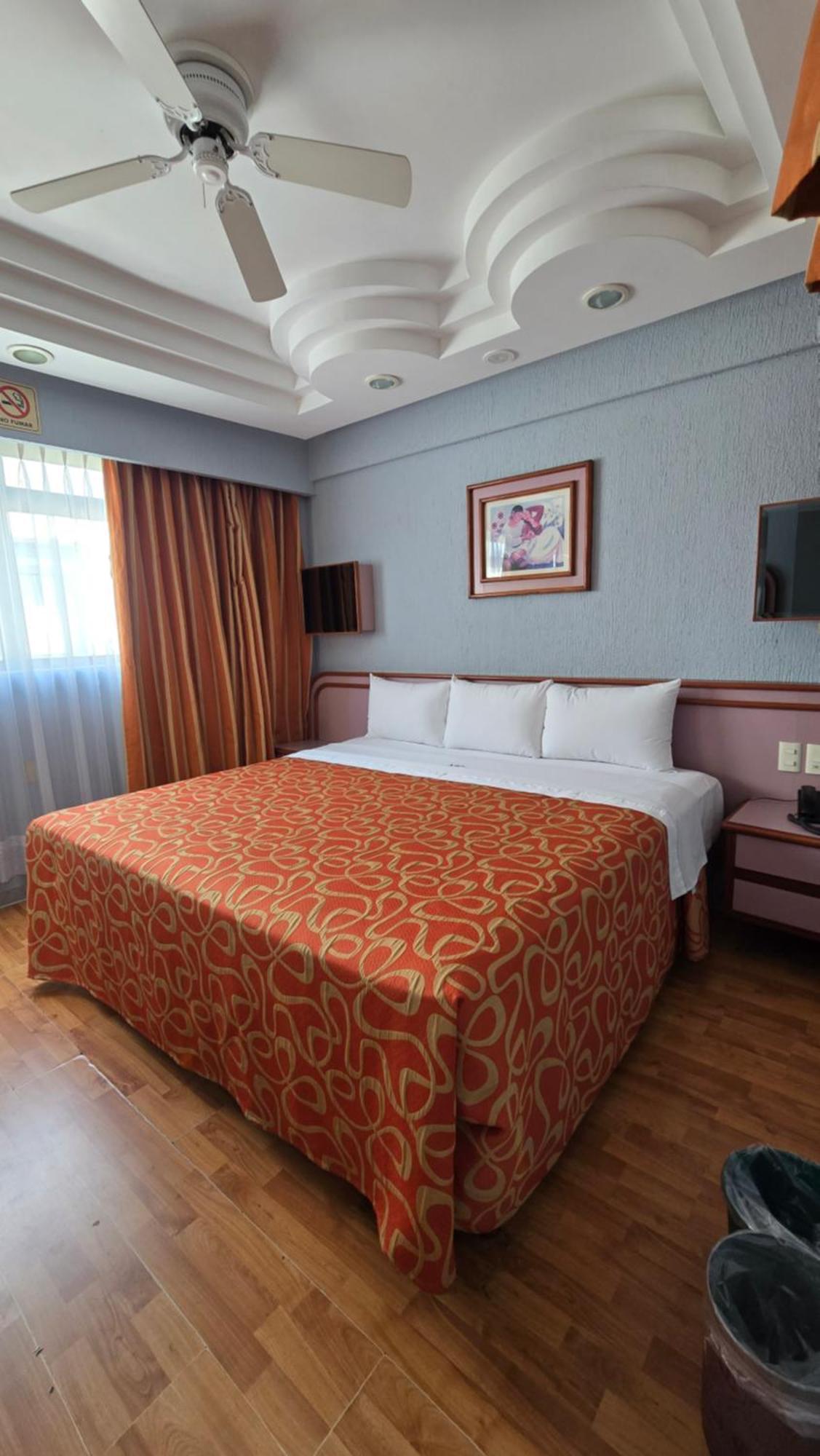 Quarto Duplo