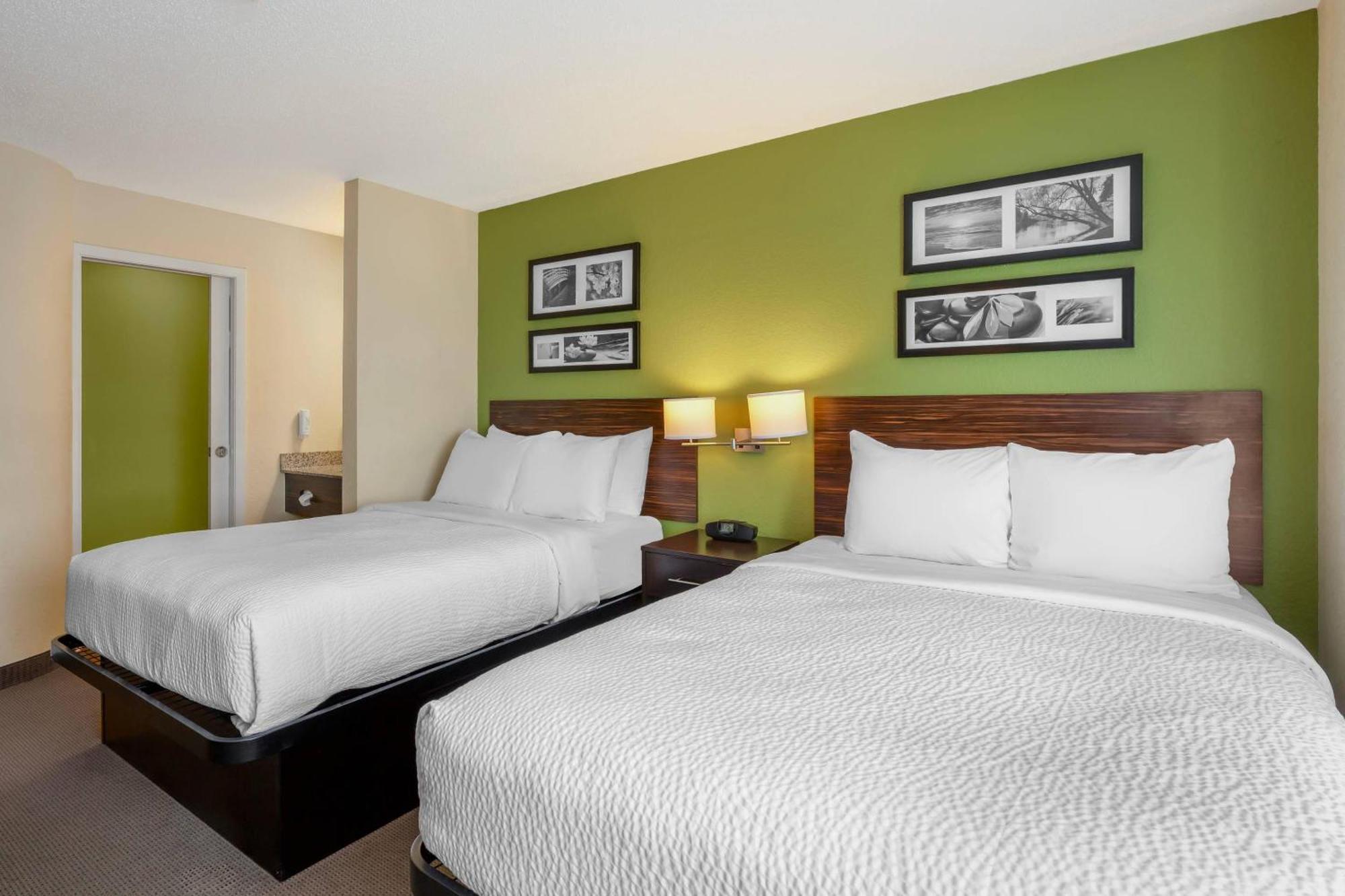 Standard Double Room Two Double Beds Non-Smoking