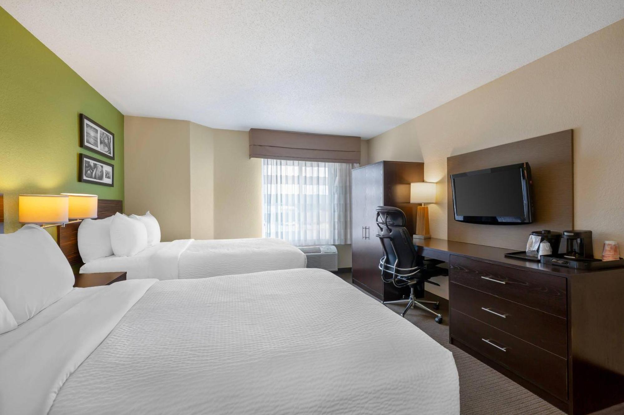 Standard Double Room Two Double Beds Non-Smoking