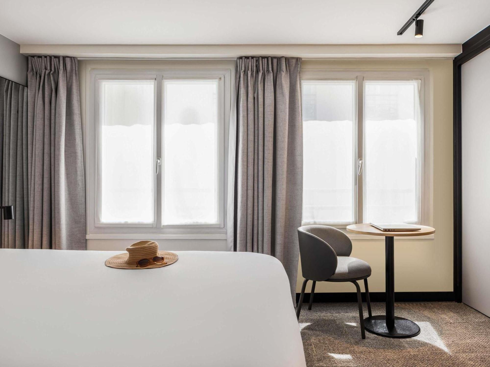 Quarto Duplo Standard