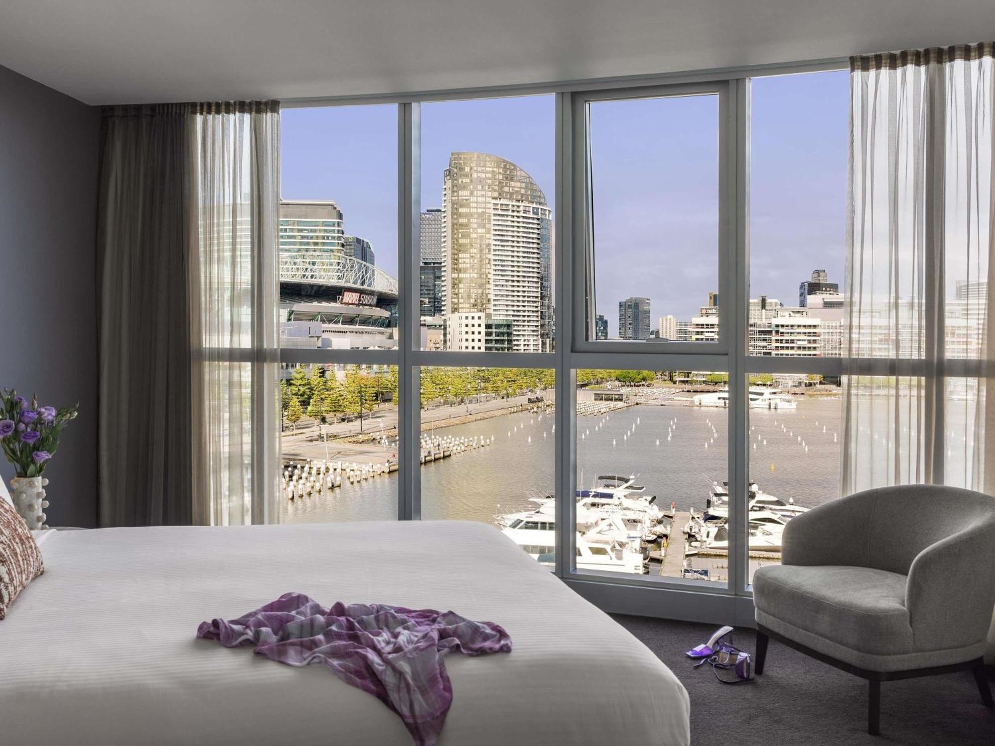 Two-Bedroom Apartment Two Bathrooms Water View