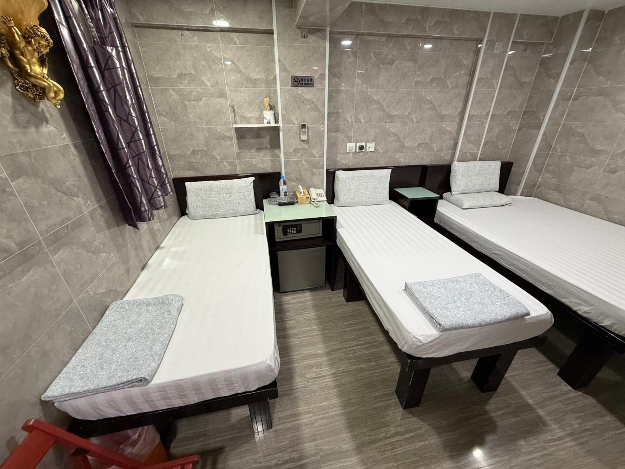 Triple Room