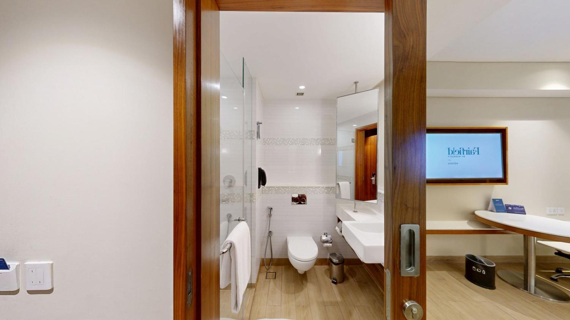 Superior Twin Room INR 1000 Hotel Credit per