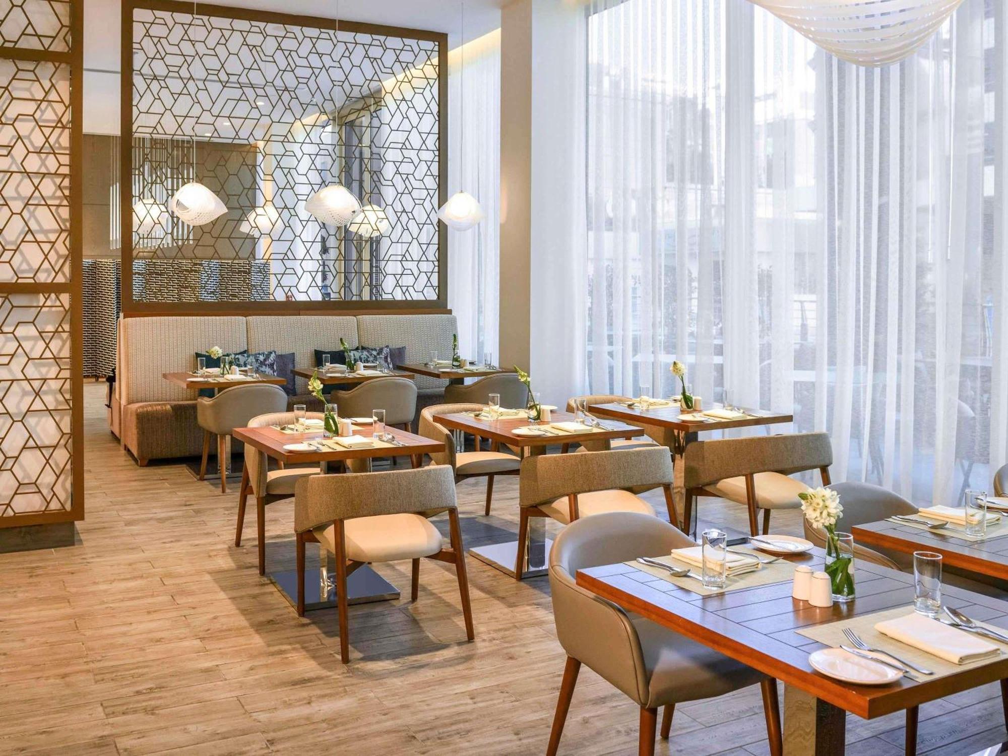Premium King Room
